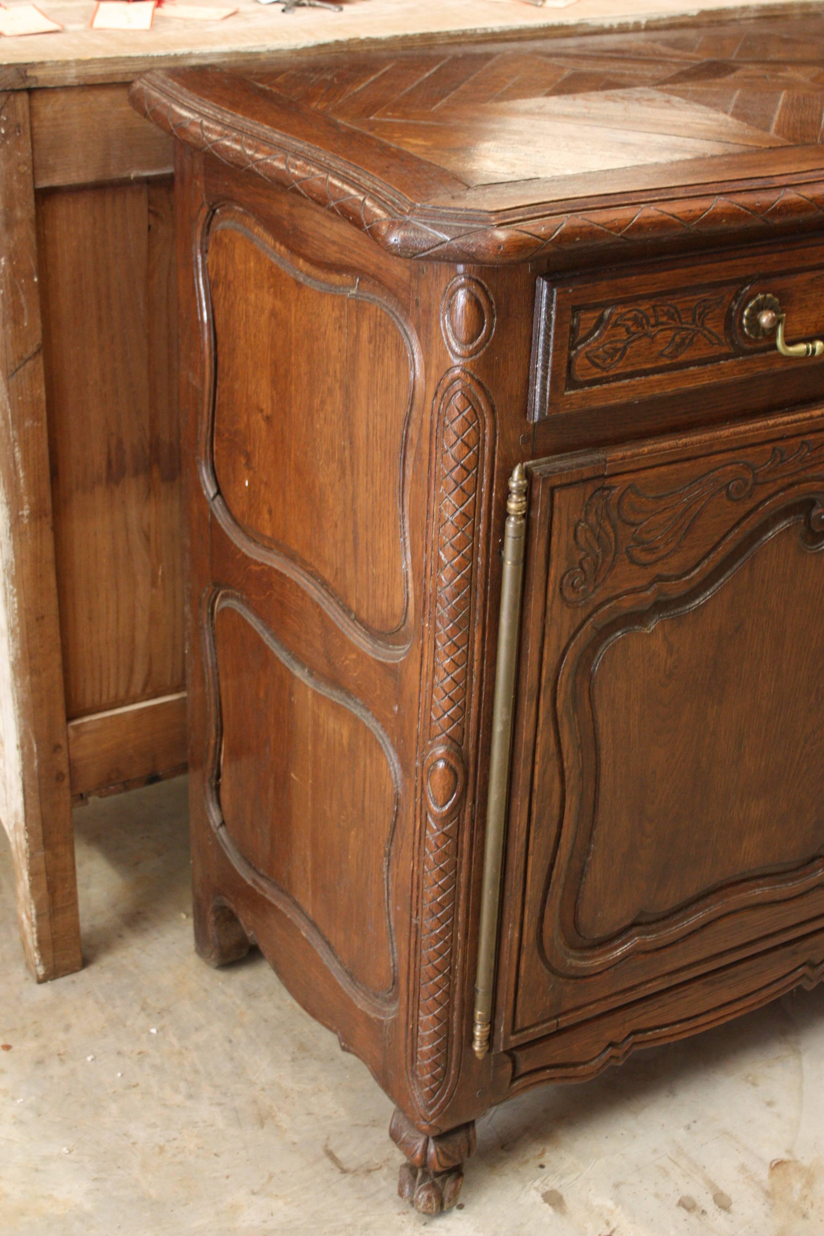 Antique French Louis XV Period Carved Oak Enfilade with Parquet Top, circa 1860 In Good Condition In Fairhope, AL