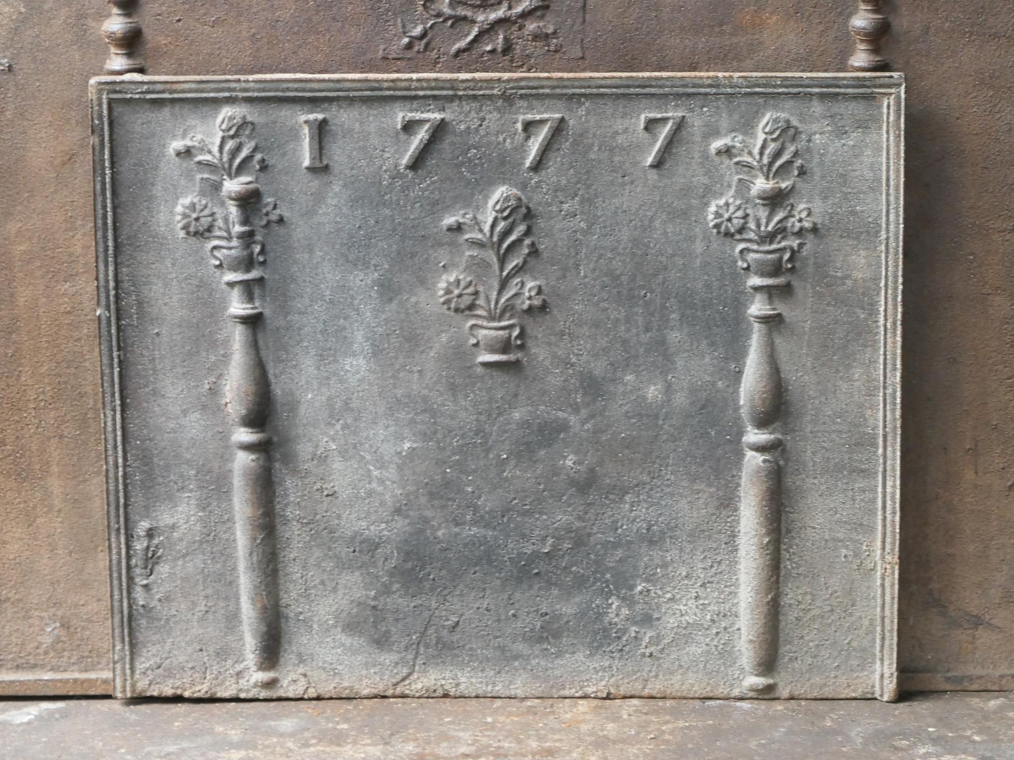 Moulage Plaque de cheminée / crédence arrière d'époque Louis XV, 18e siècle en vente