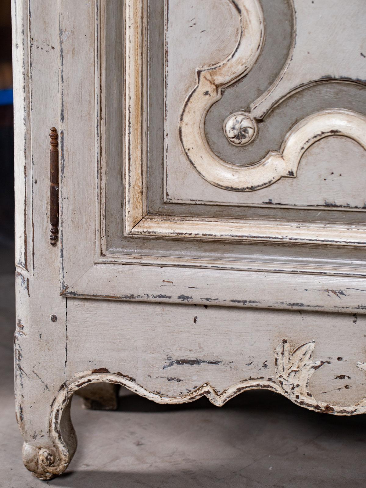 Antique French Louis XV Period Painted and Carved Corner Cabinet, circa 1740 For Sale 5