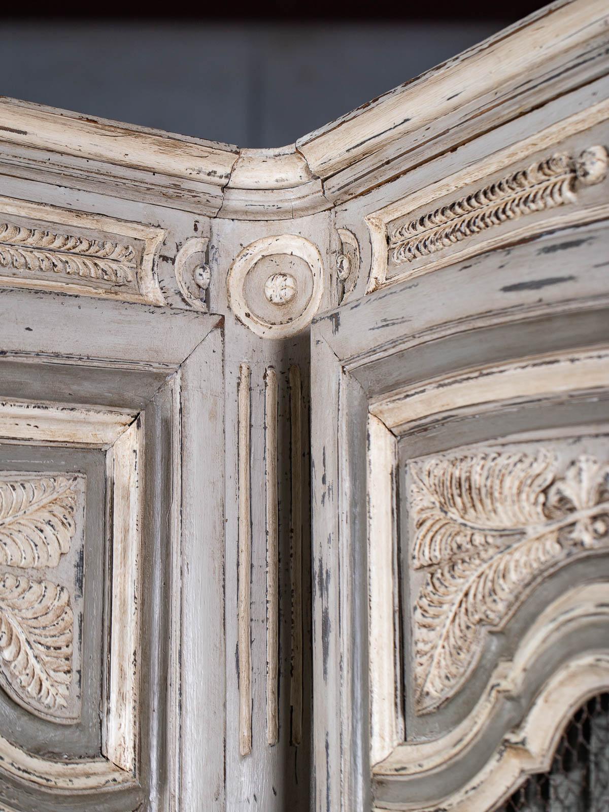 Antique French Louis XV Period Painted and Carved Corner Cabinet, circa 1740 For Sale 2