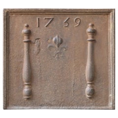 Plaque de cheminée française ancienne Louis XV « Pillars with Fleur De Lys »