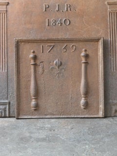 Plaque de cheminée française ancienne Louis XV « Pillars with Fleur De Lys »