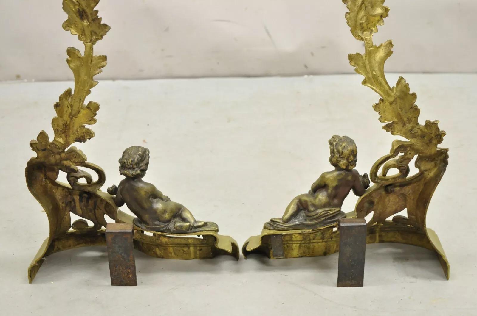 Antike französische Cherub-Acanthus-Blatt-Feuerböcke aus Bronze im Louis-XV-Rokoko-Stil im Rokoko-Stil, Paar im Angebot 4