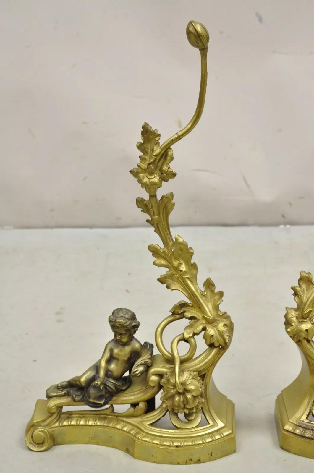 Antike französische Cherub-Acanthus-Blatt-Feuerböcke aus Bronze im Louis-XV-Rokoko-Stil im Rokoko-Stil, Paar (20. Jahrhundert) im Angebot