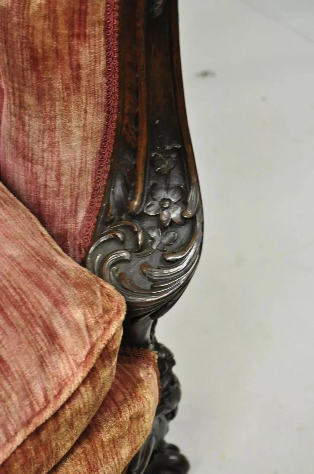 Antique French Louis XV Rococo Style Ornate Carved Walnut Settee Loveseat Sofà in vendita 1