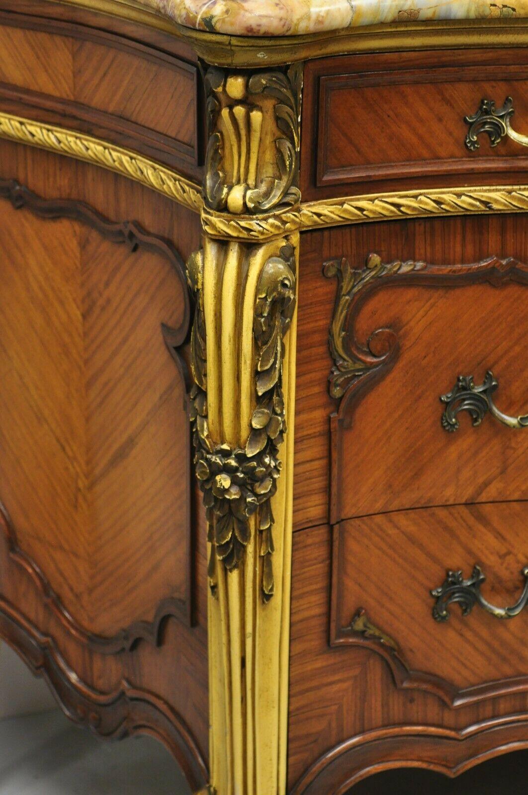 Antike französische Louis XV Rogue-Kommode aus Seidenholz mit Marmorplatte (Französisch) im Angebot