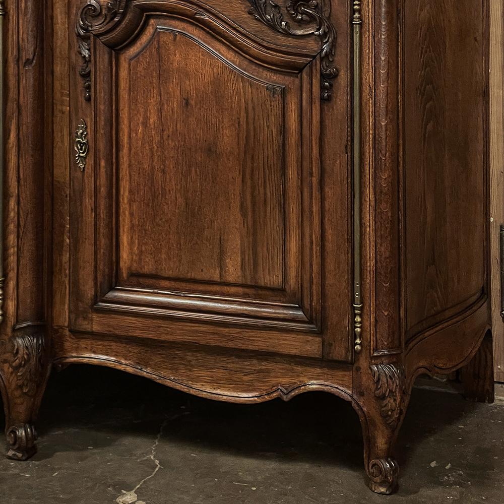 Antique French Louis XV Step-Front Marble Top Serpentine Buffet For Sale 12