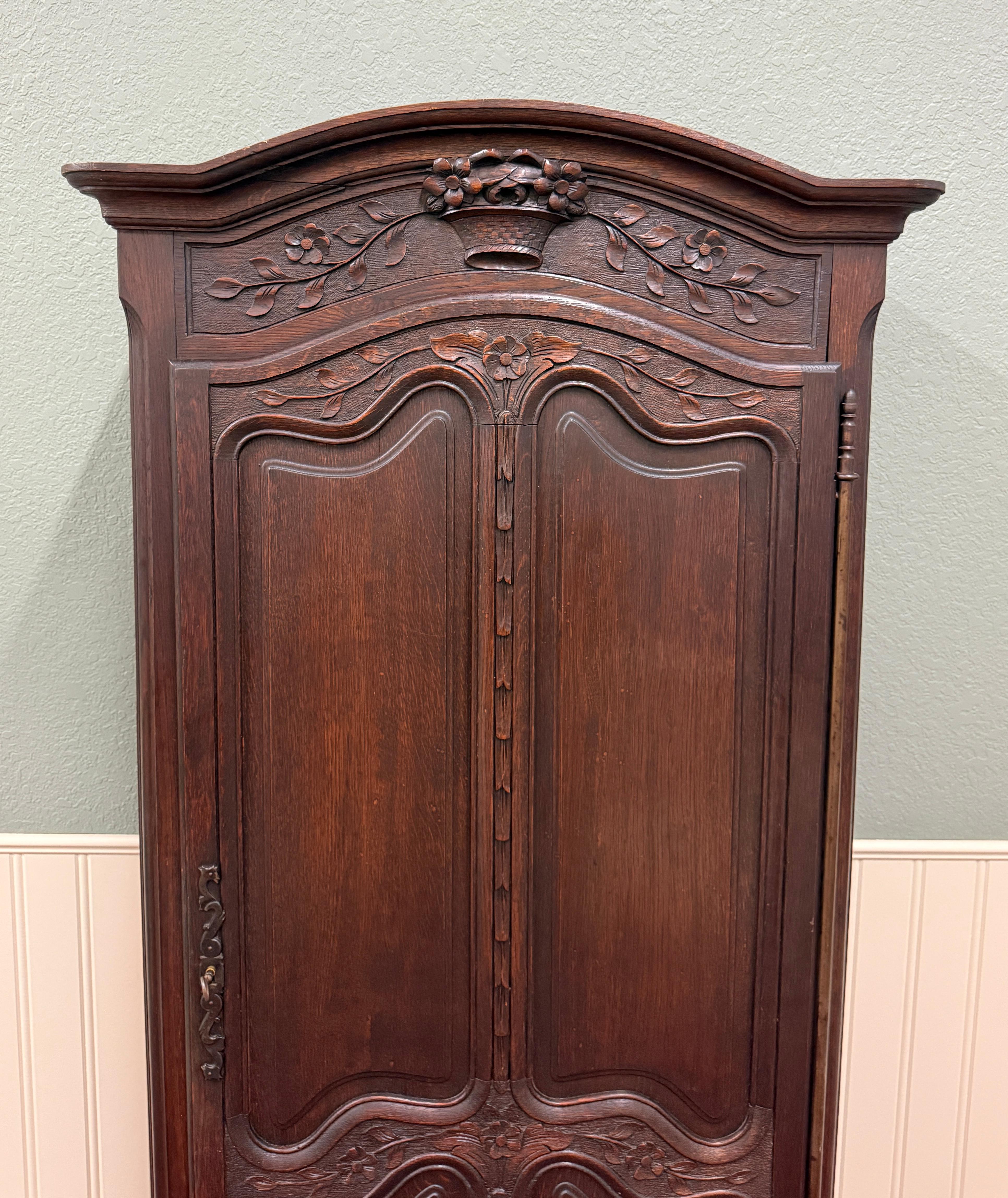 Antique French Louis XV Style Armoire Cupboard Linen Cabinet Bonnetiere Oak For Sale 3
