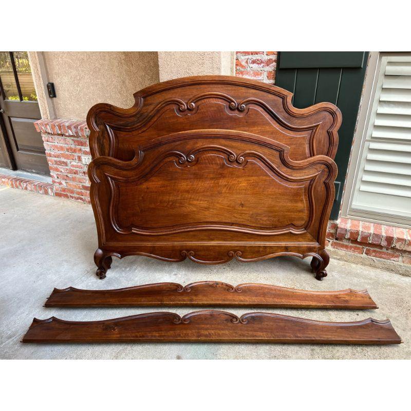 Antique French Louis XV Style Bed Carved Walnut Parisian European Size w Rails For Sale 9