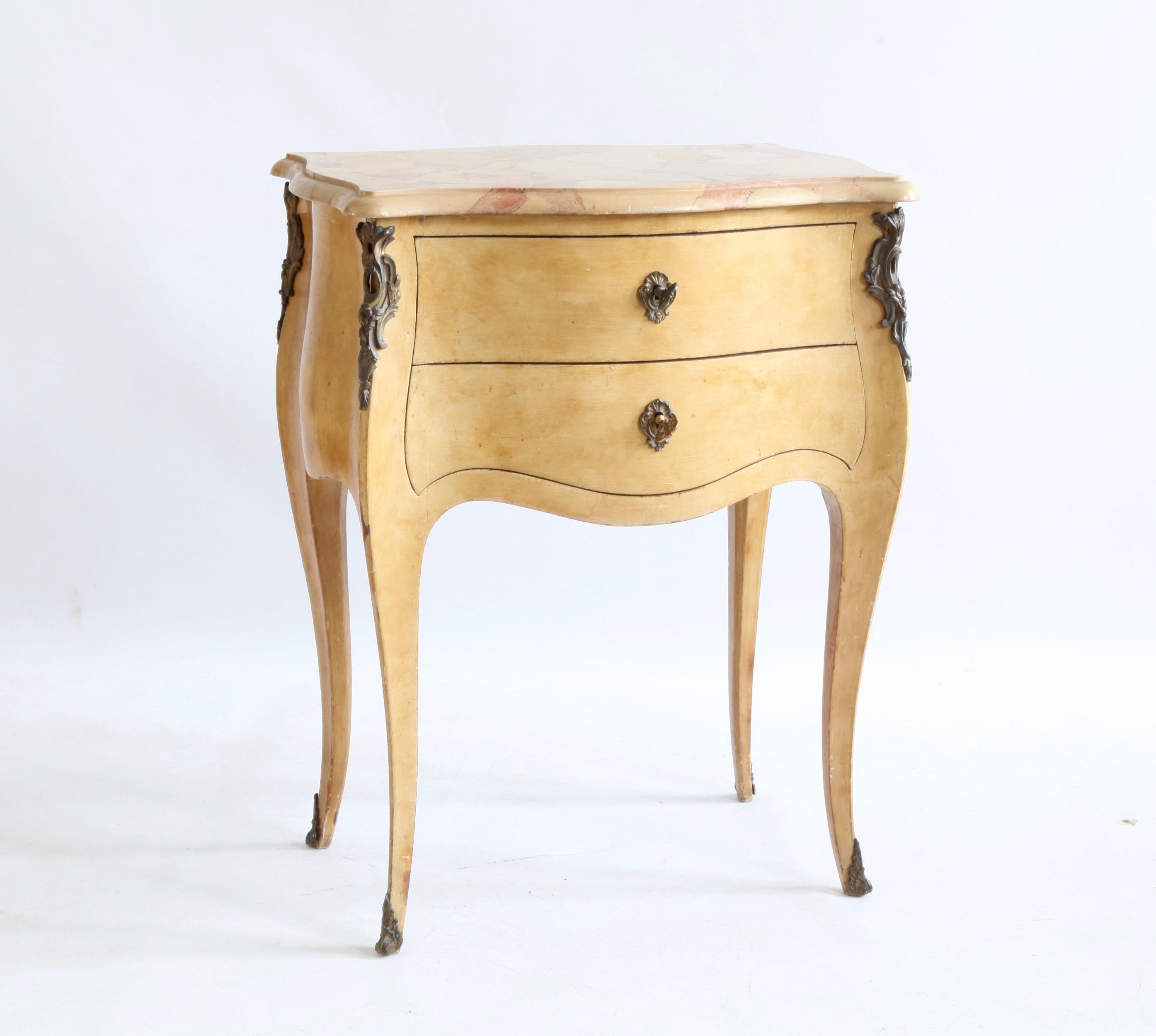 commode table