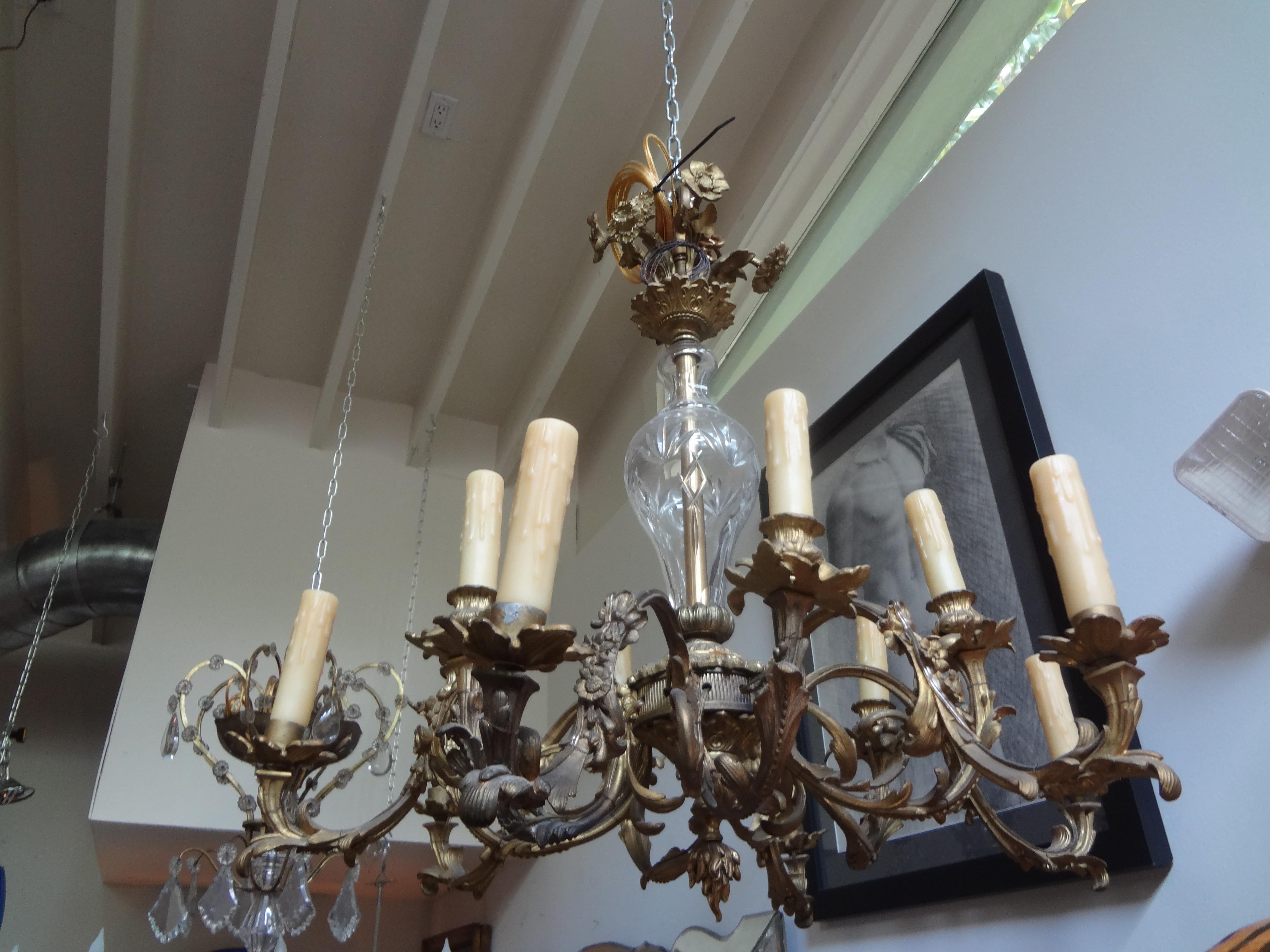 Antique French Louis XV Style Bronze and Crystal Chandelier For Sale 6