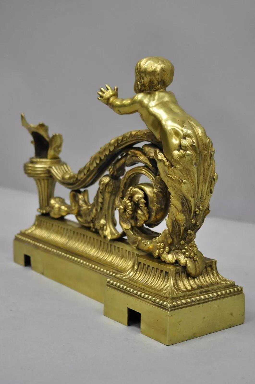 Antike französische Cherub Chenets-Kamin-Feuerböcke aus Bronze im Louis XV.-Stil aus Bronze, Paar im Angebot 3