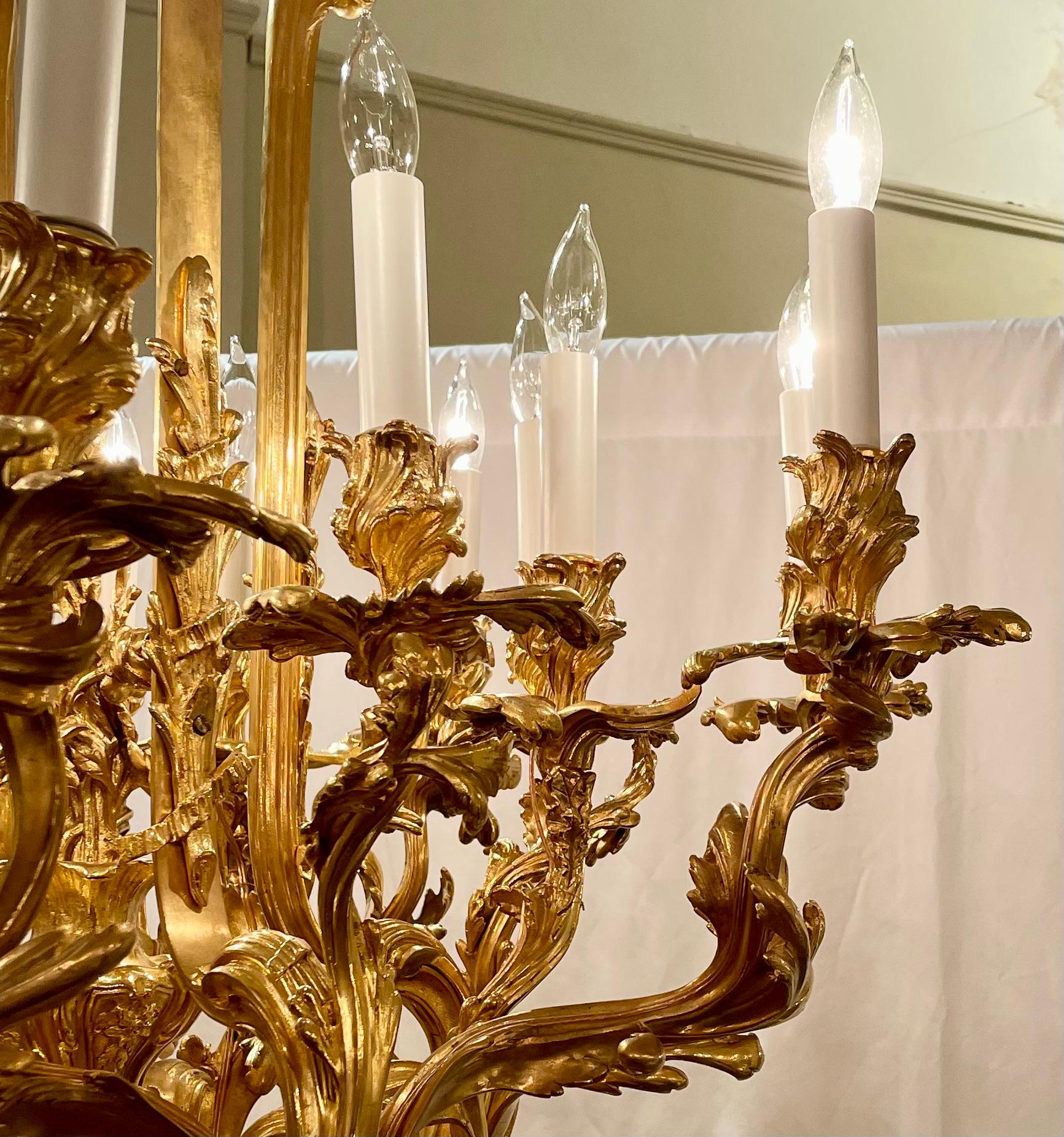 Antique French Louis XV Style Bronze D'Oré Chandelier, CIRCA 1880's. im Angebot 1