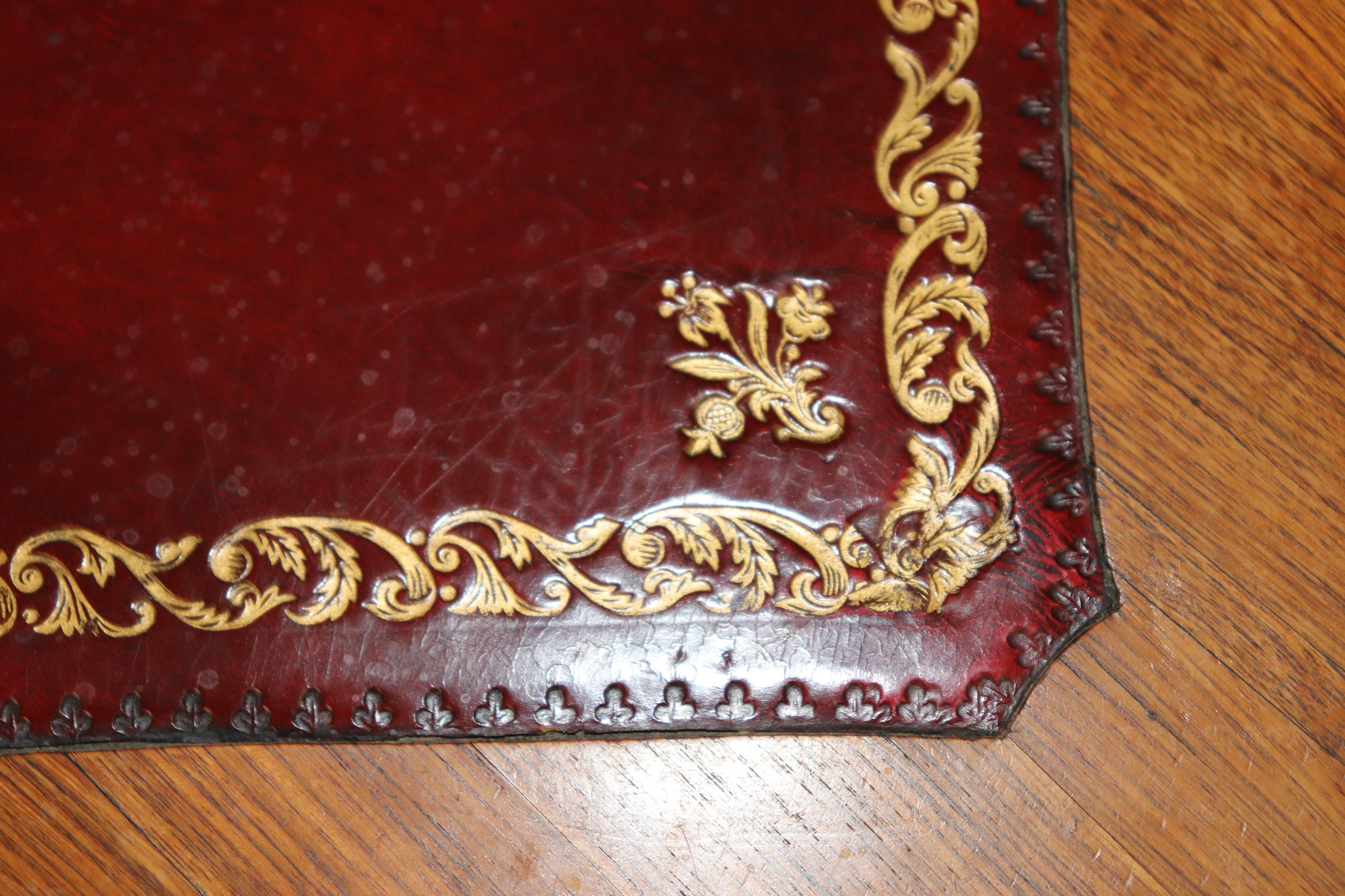 Antique French Louis XV Style Bronze Mounted Leather Top Desk Signed Billen For Sale 13