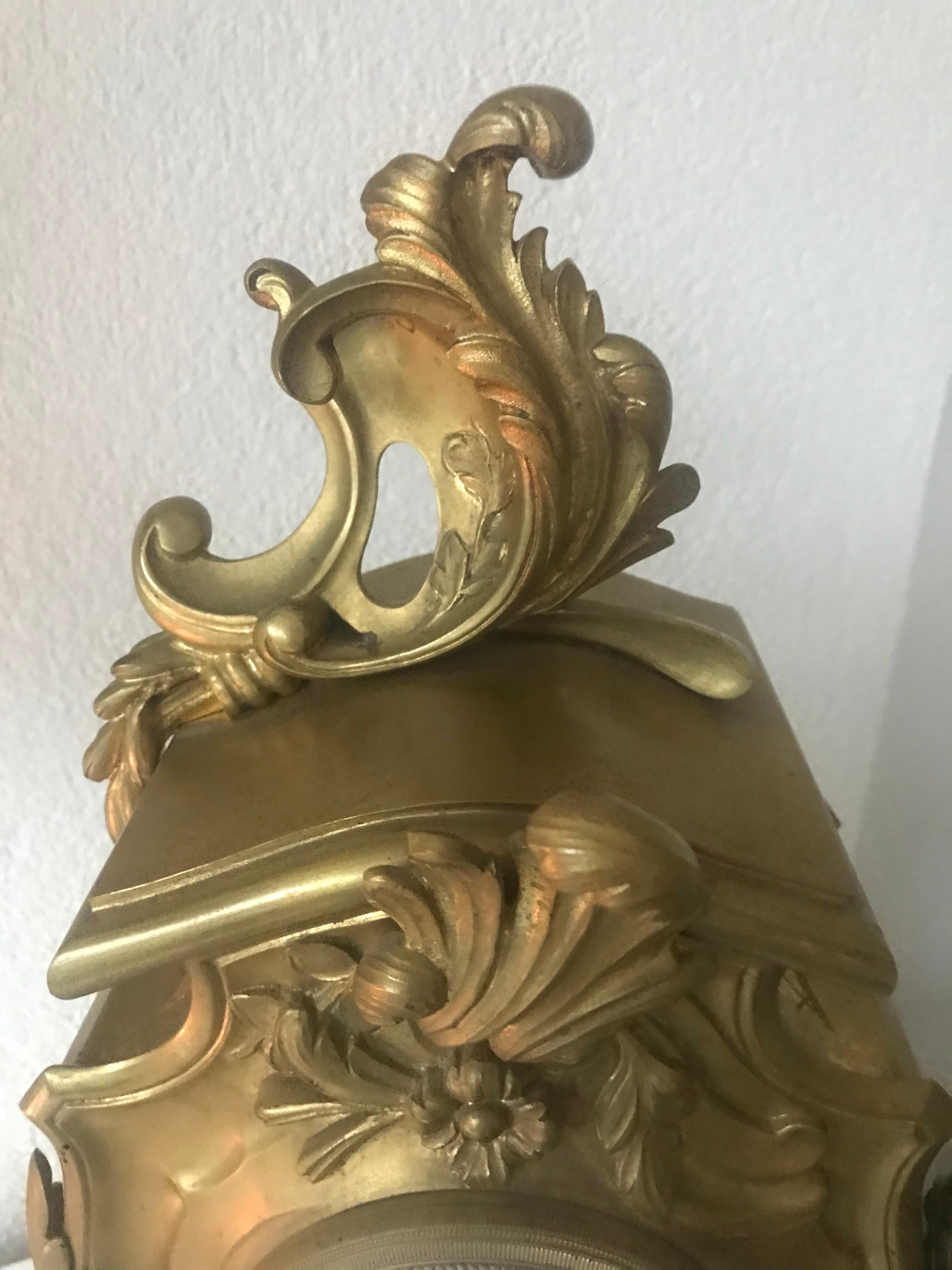Louis XVI Antique French Louis XV Style Bronze Pendulum Mantel Clock with Flowery Decor For Sale