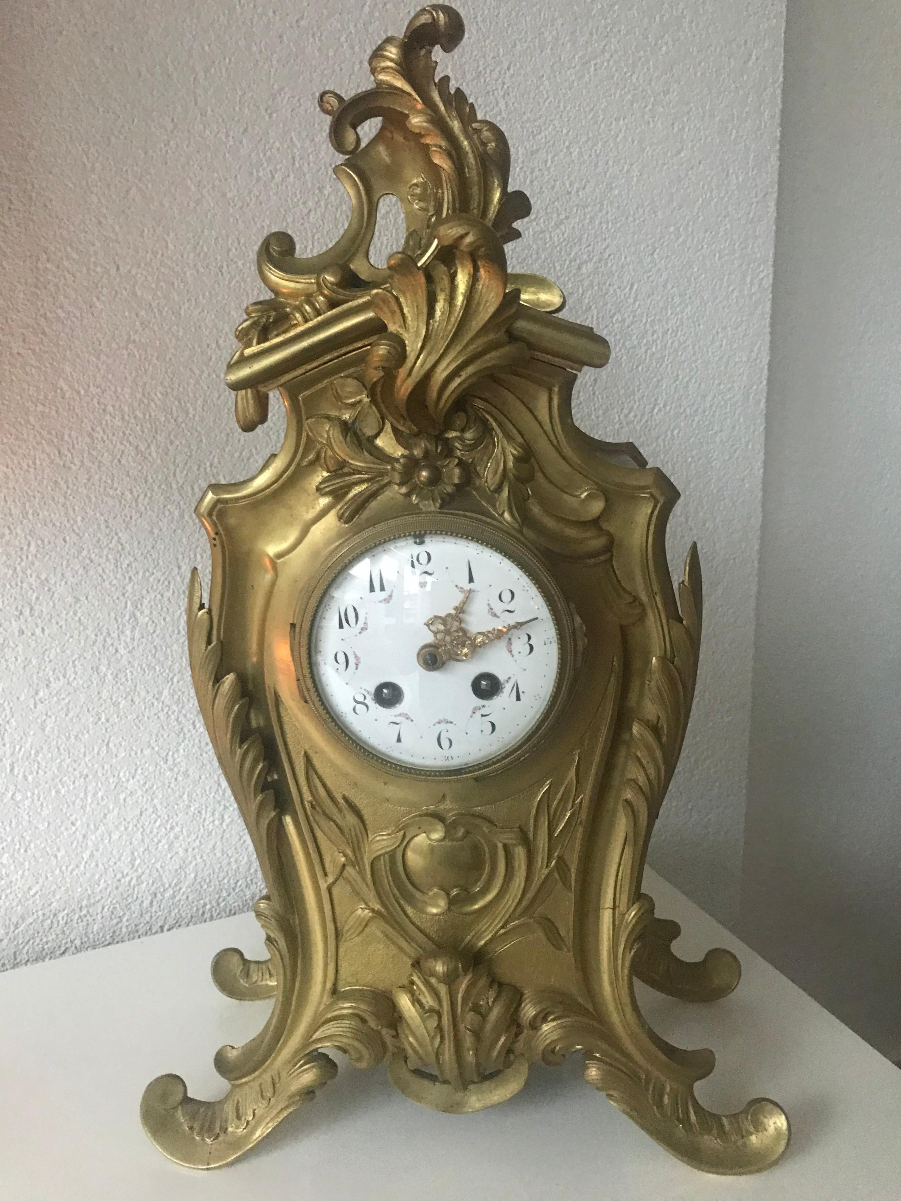 Antique French Louis XV Style Bronze Pendulum Mantel Clock with Flowery Decor For Sale 1