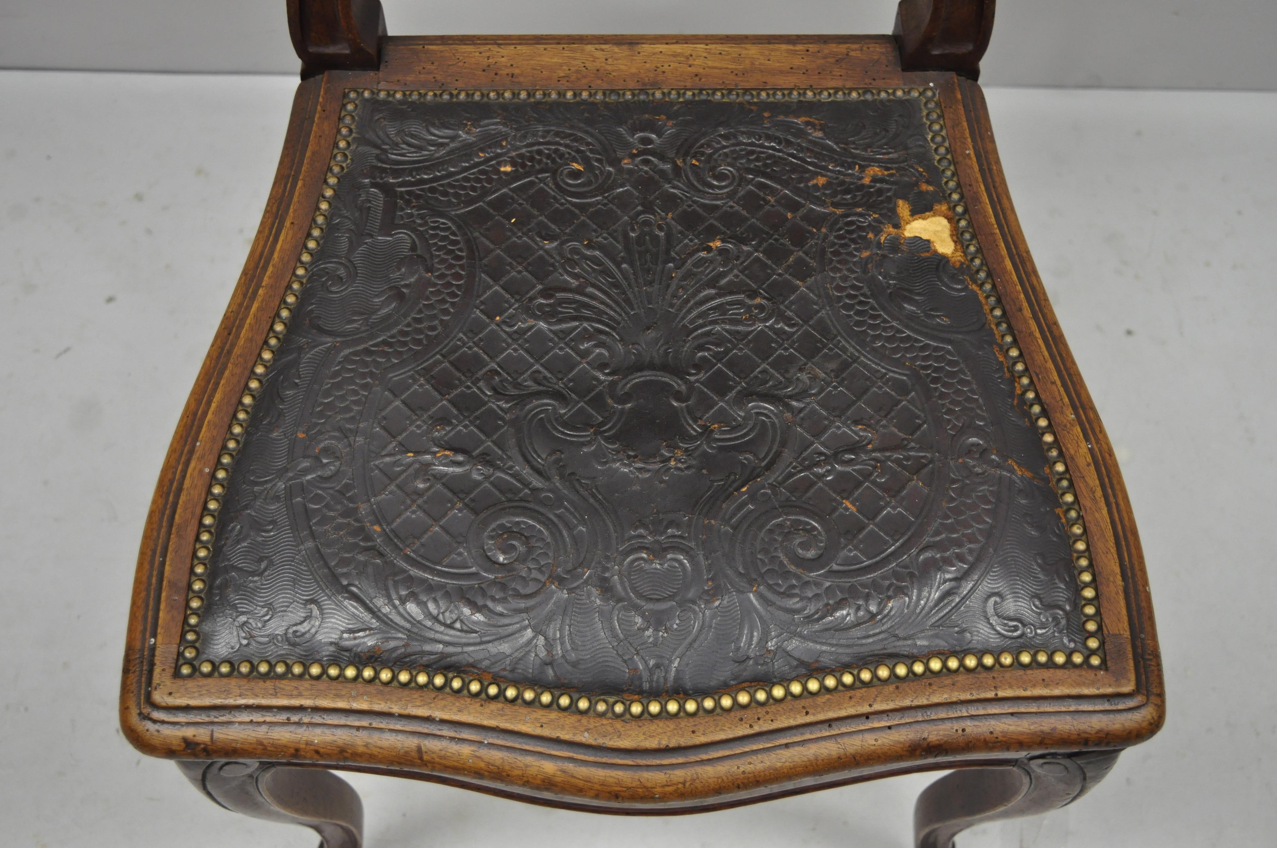 Antique French Louis XV Style Brown Embossed Leather Walnut Dining Side Chair A In Good Condition For Sale In Philadelphia, PA