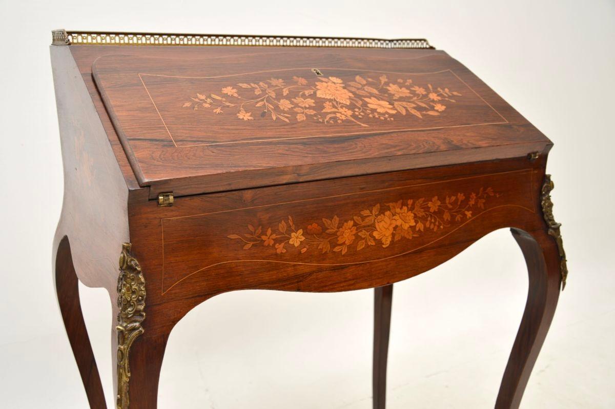 Bureau français ancien de style Louis XV en vente 3