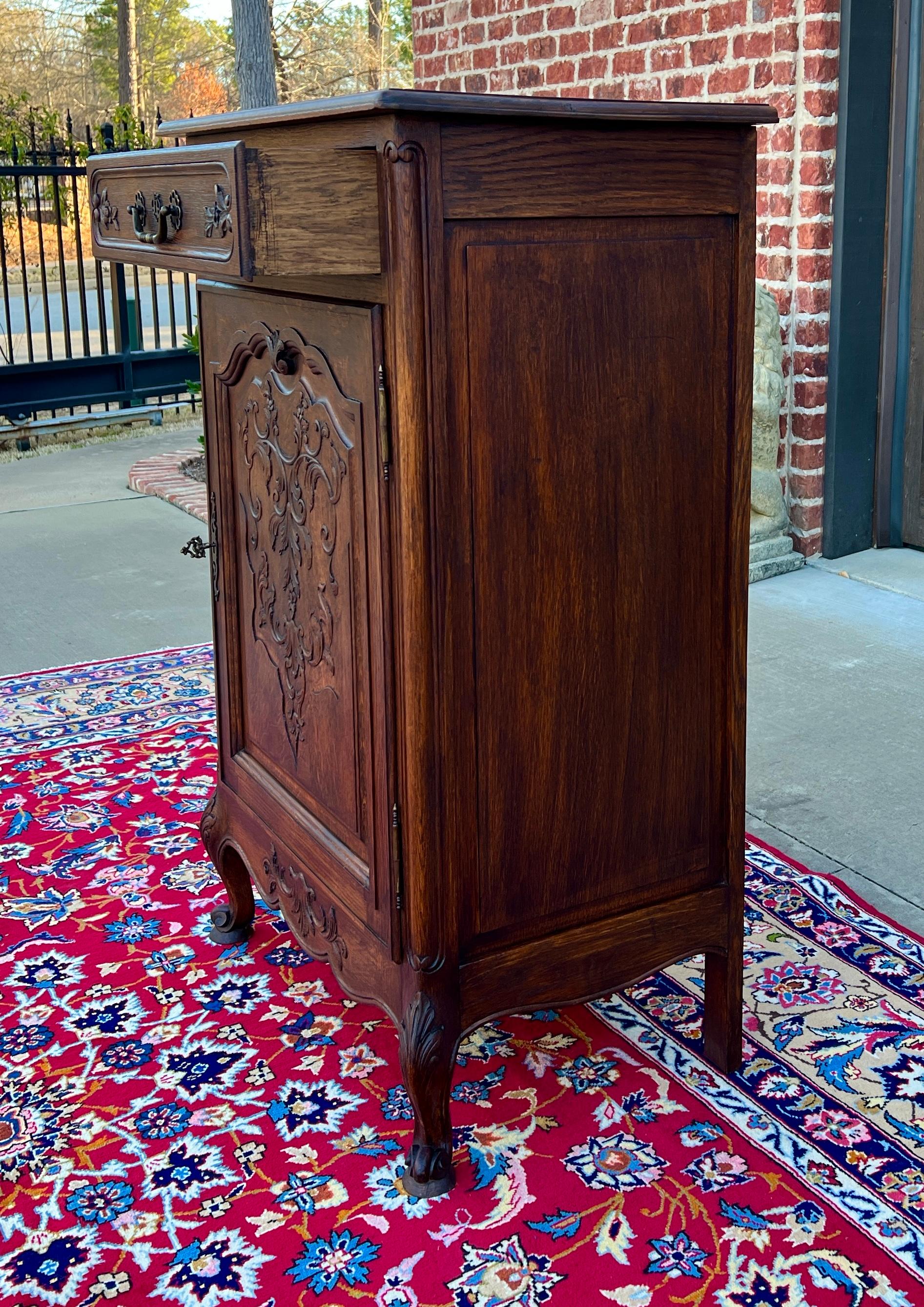 Antique French Louis XV Style Cabinet Cupboard w Drawer Carved Oak Tall 1920s For Sale 3