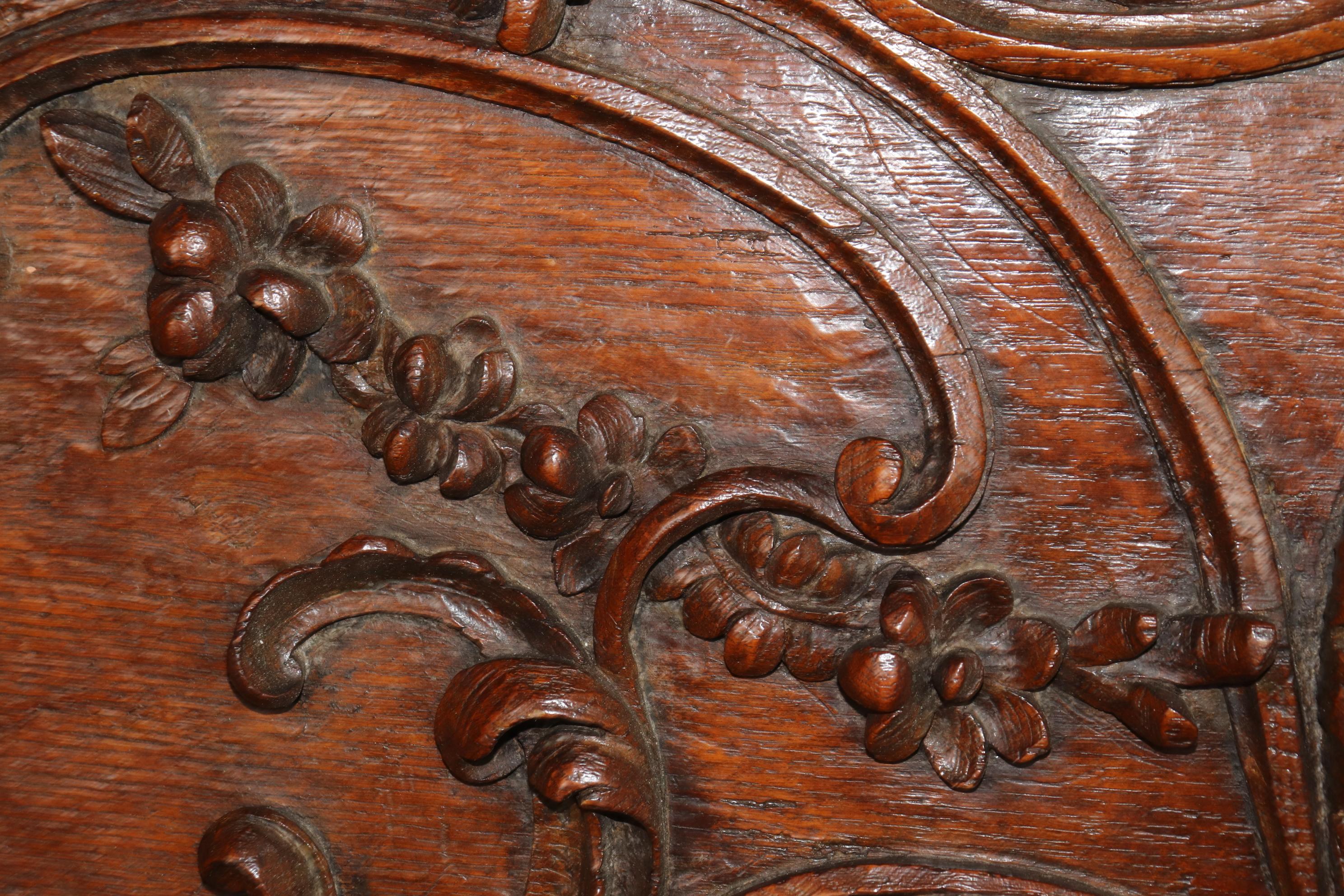 Antique French Louis XV Style Carved Oak Gilded Boiserie Door Topper For Sale 3