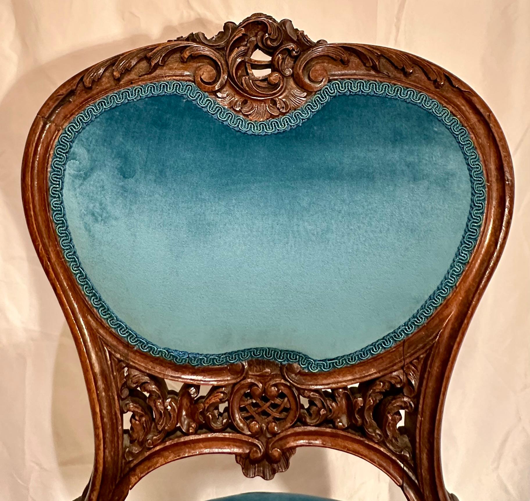 XIXe siècle Antique French Louis XV Style Carved Walnut Chair, Circa 1880. en vente
