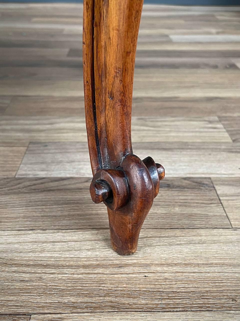 Antique French Louis XV-Style Carved Walnut Chaise Lounge 4