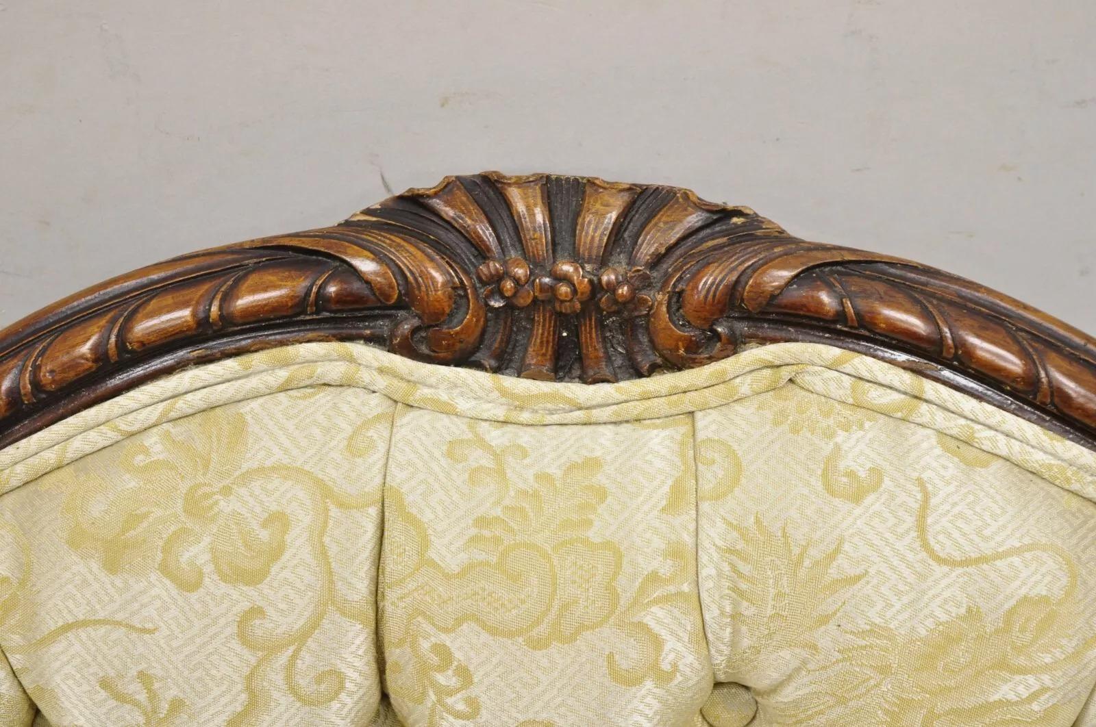 Sconosciuto Antique French Louis XV Style Carved Walnut Serpentine Settee Sofa Loveseat in vendita
