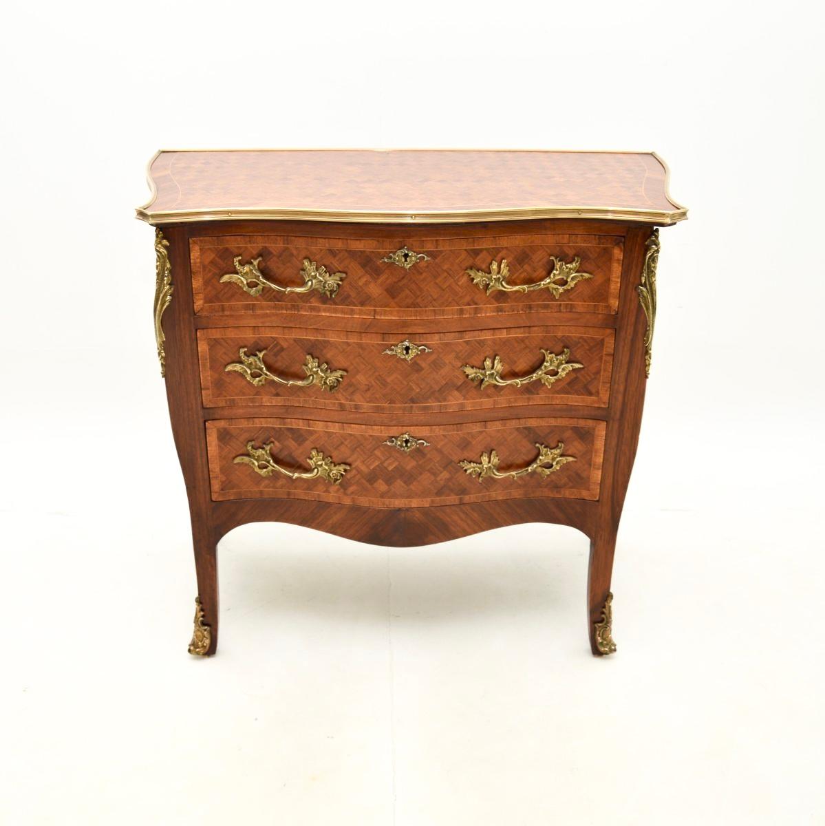 Inizio XX secolo Antique French Commode in stile Luigi XV in vendita