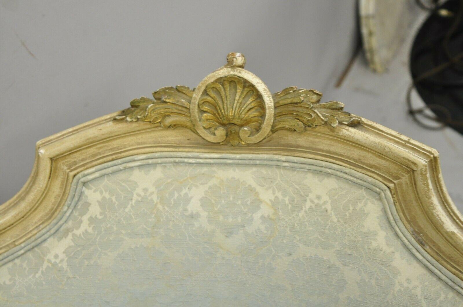 Antique French Louis XV Style Cream Distress Painted Recamier Chaise Lounge Sofa In Good Condition In Philadelphia, PA