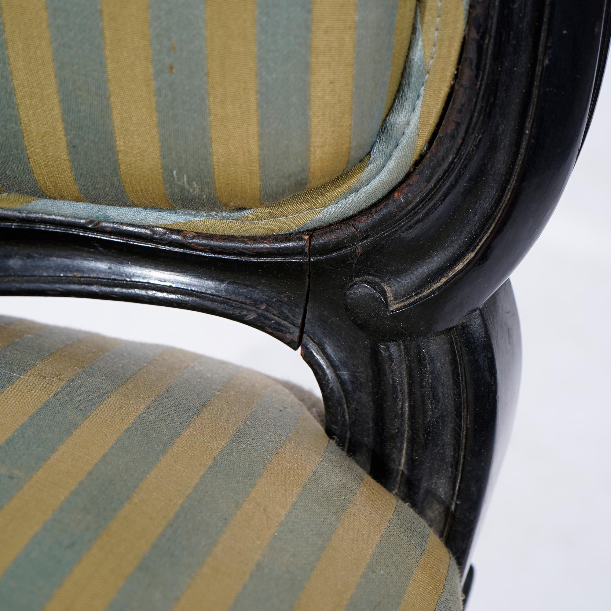 Antike Französisch Louis XV Stil Ebonized geschnitztem Holz & Ormolu Side Chairs 20thC im Angebot 5
