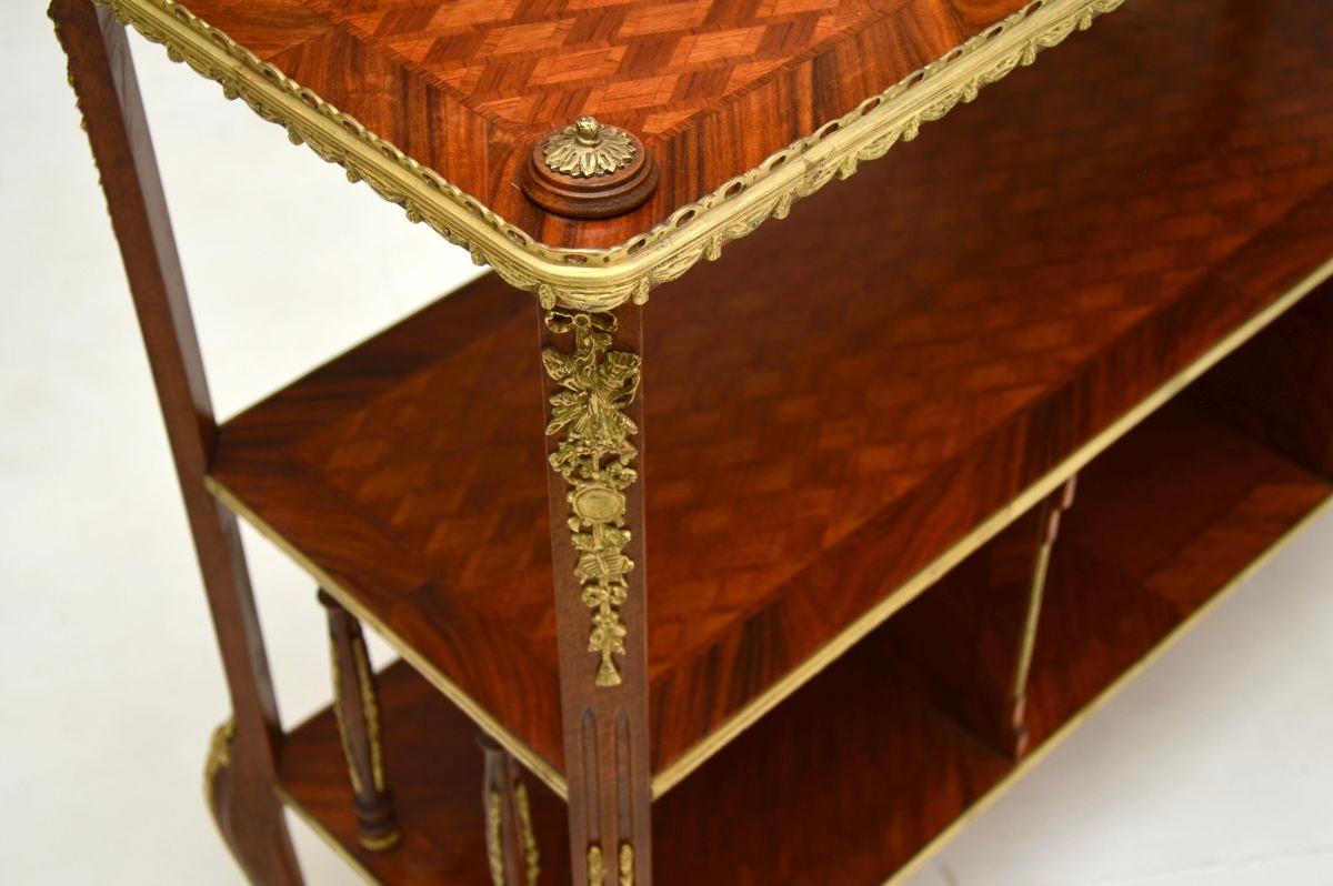 Ancienne étagère française de style Louis XV en vente 1