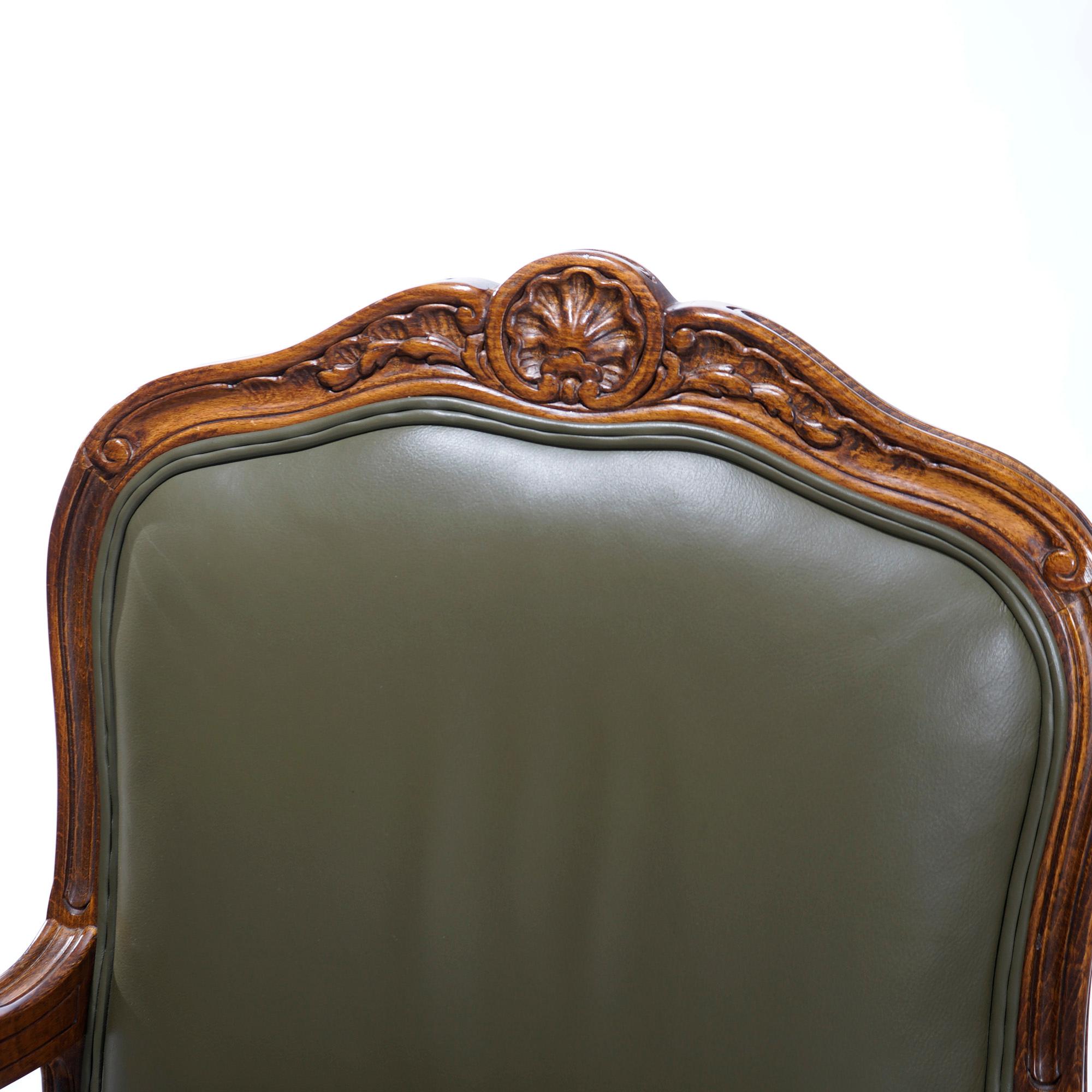 Antique French Louis XV Style Ethan Allen Fruitwood Fauteuil Armchairs 20th C In Good Condition In Big Flats, NY
