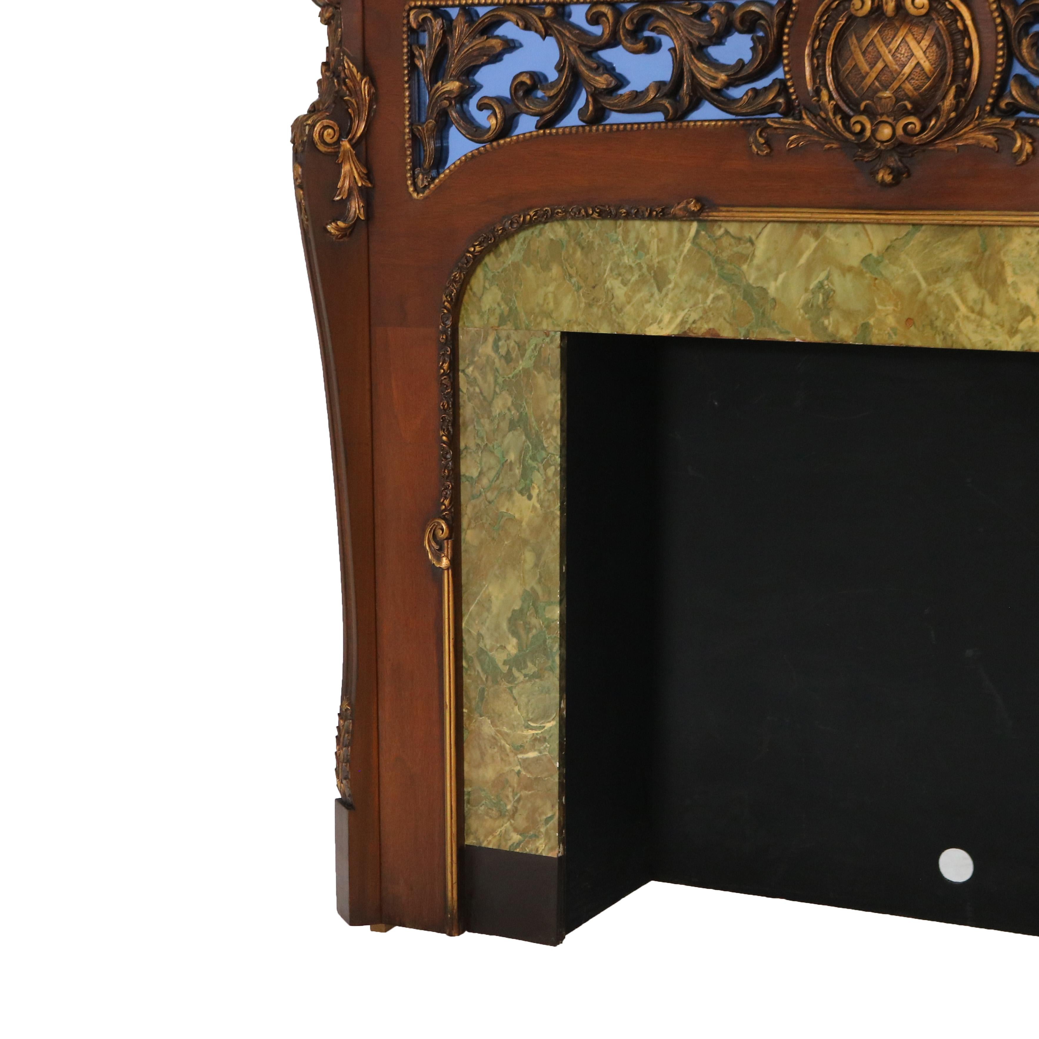 Antique French Louis XV Stil Laub geschnitzt Nussbaum & vergoldet Kamin Mantel (20. Jahrhundert) im Angebot