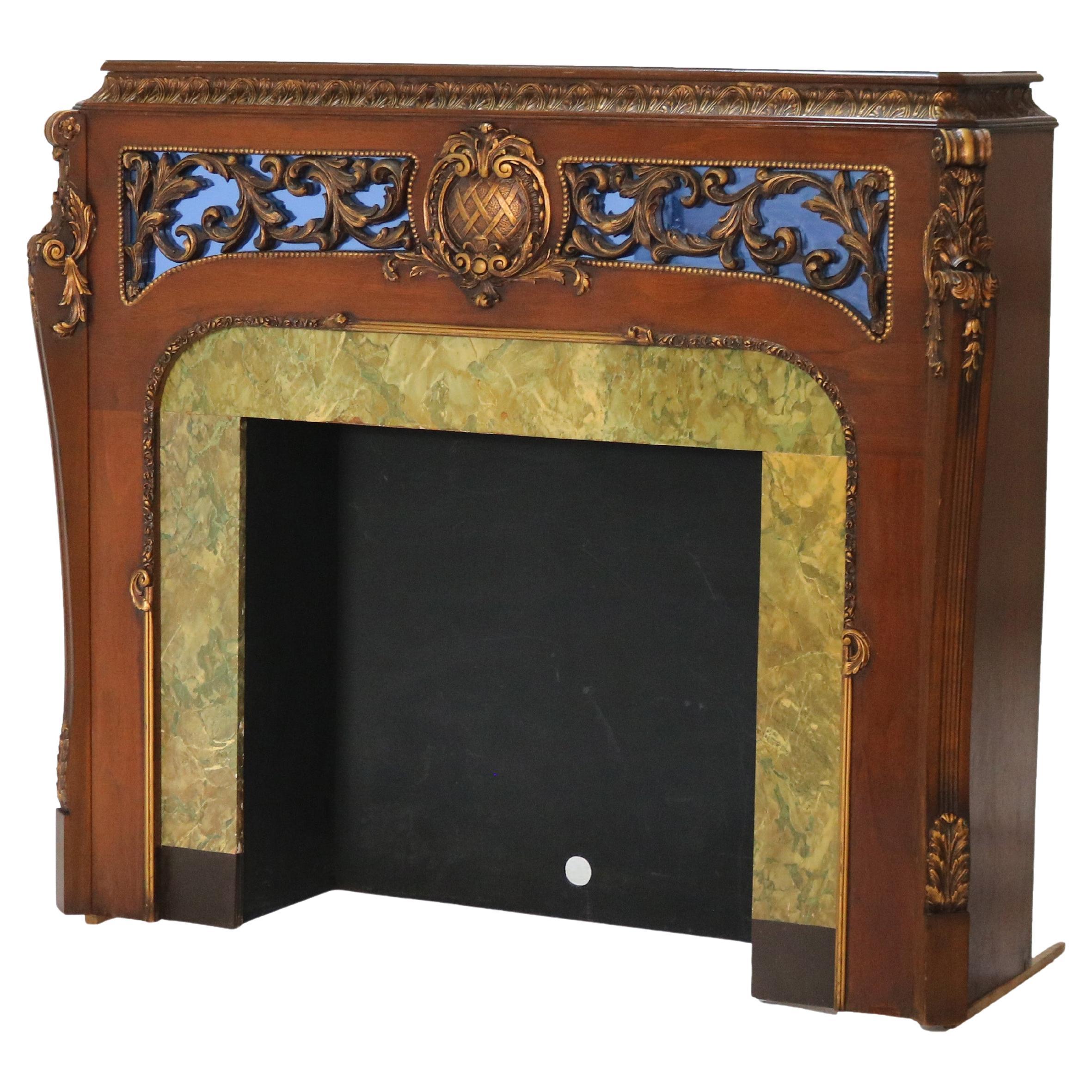 Antique French Louis XV Stil Laub geschnitzt Nussbaum & vergoldet Kamin Mantel im Angebot