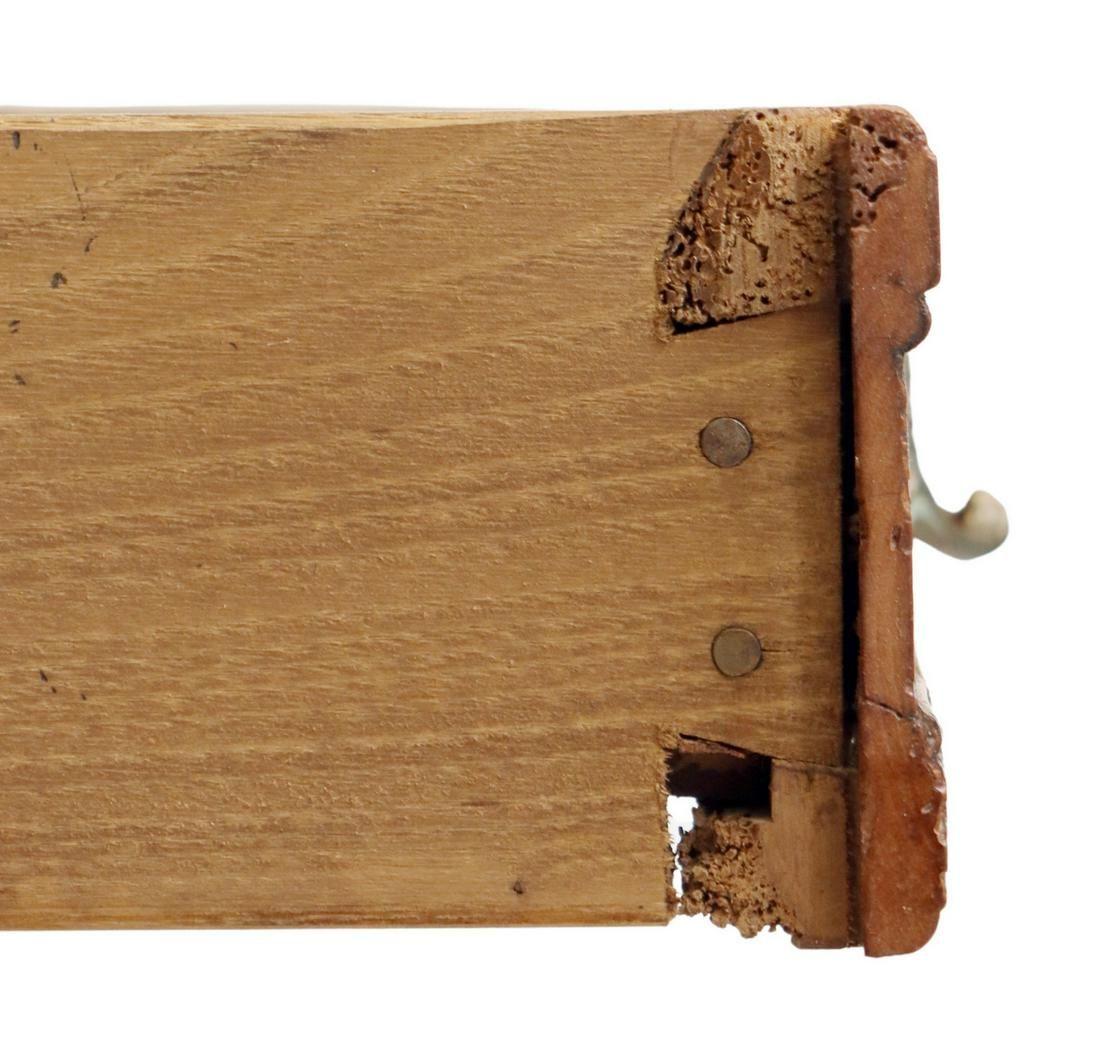 Antike französische Kommode aus Obstholz im Louis-XV-Stil mit fünf Schubladen im Zustand „Gut“ im Angebot in Sheridan, CO