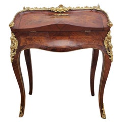 Bureau de Pente de style Louis XV français ancien monté sur bronze doré