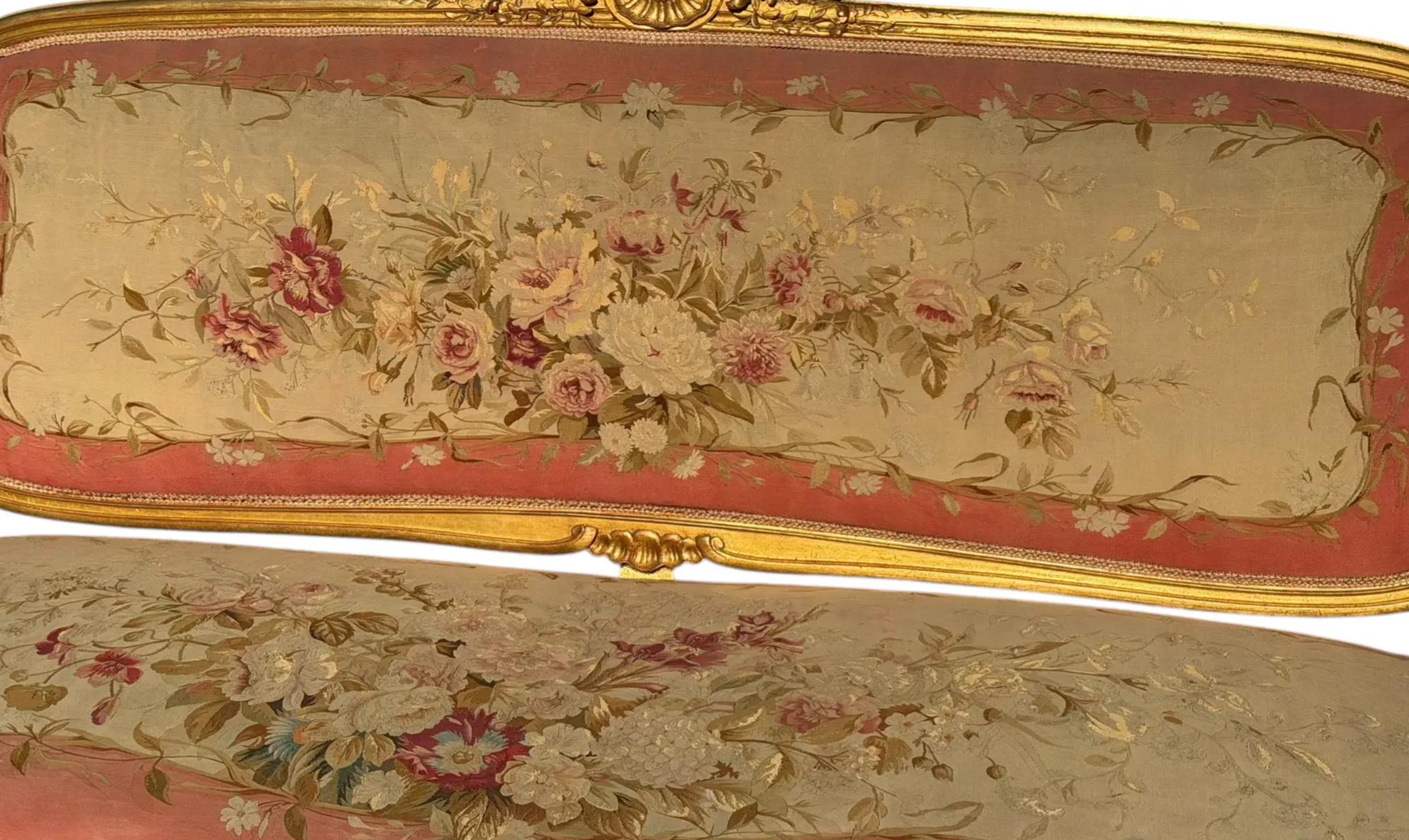 Antique French Louis XV Style Giltwood & Aubusson Tapestry Canapé Sofa im Zustand „Gut“ im Angebot in LOS ANGELES, CA