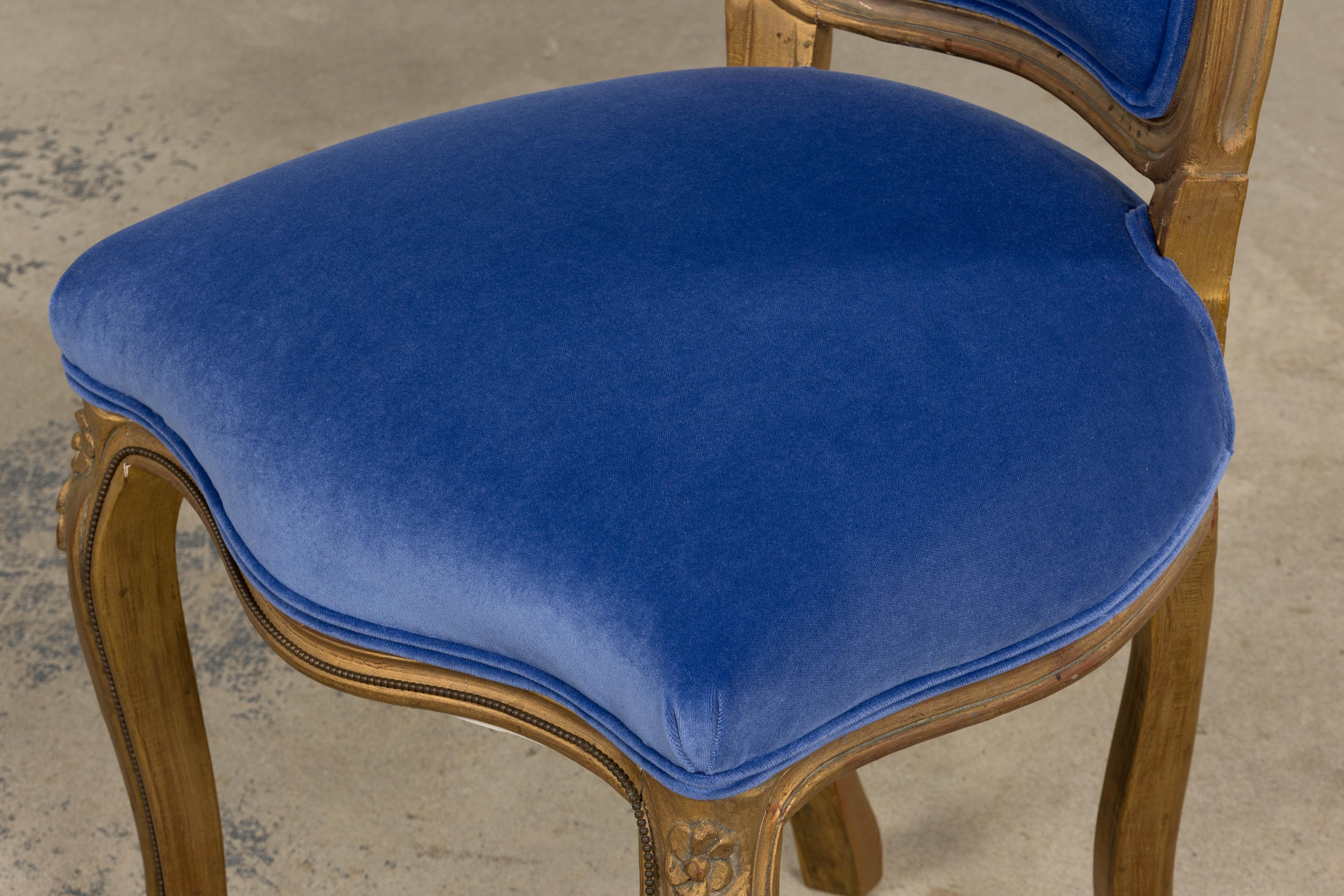 Antique French Sillas de Comedor de Madera Dorada Estilo Luis XV en Azul Cobalto - Lote de 6 en venta 11