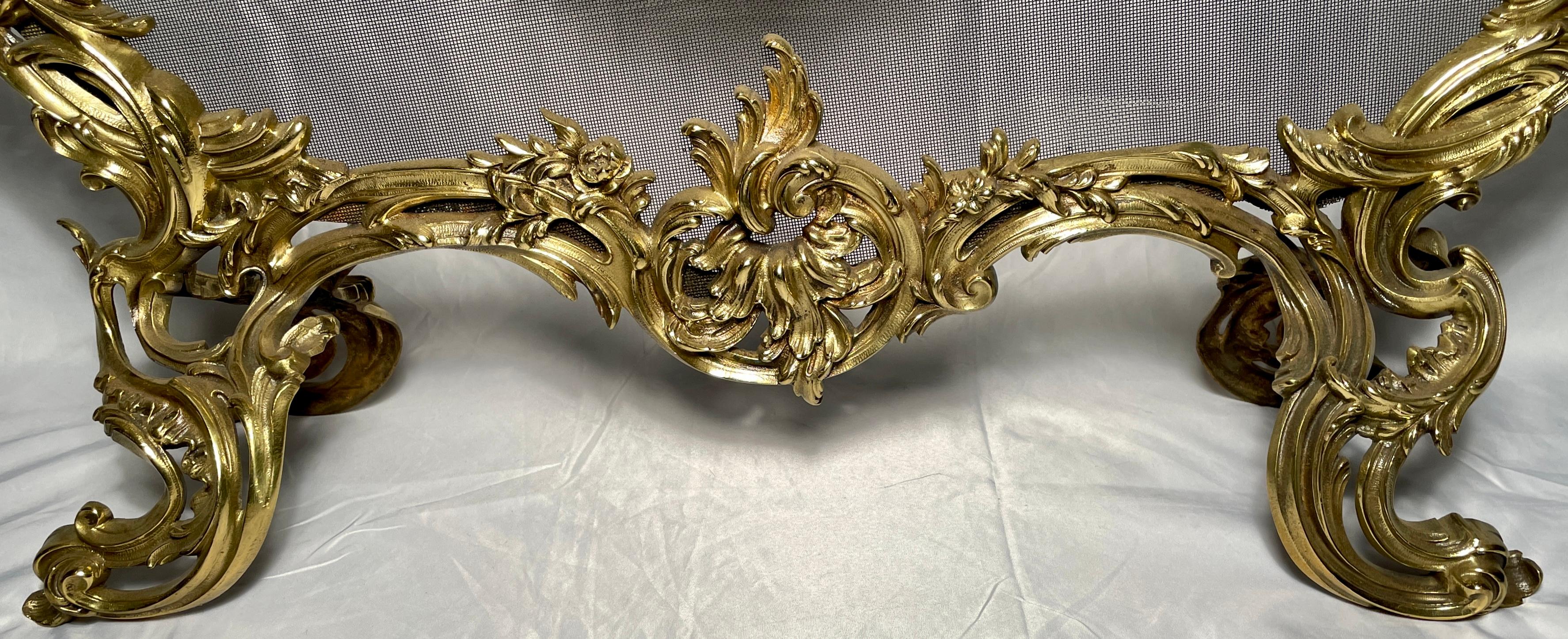 Antique French Louis XV Style Gold Bronze Fire Screen, Circa 1900 For Sale 2