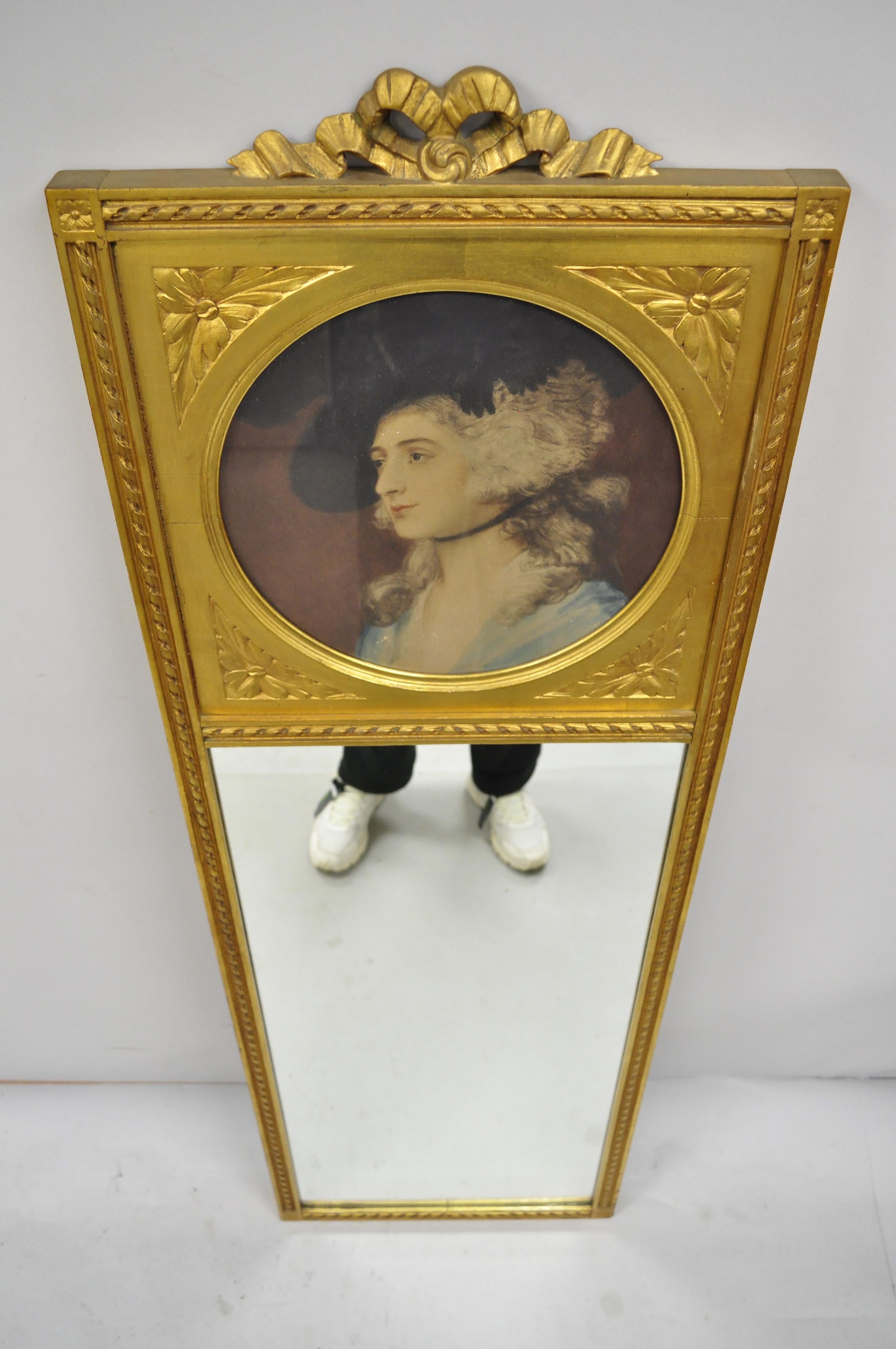 Antique French Louis XV style gold gilt wood mirror with portrait print. Item includes gold giltwood frame, central mirror, art portrait print, very nice antique item, great style and form, circa early 20th century. Measurements: 63