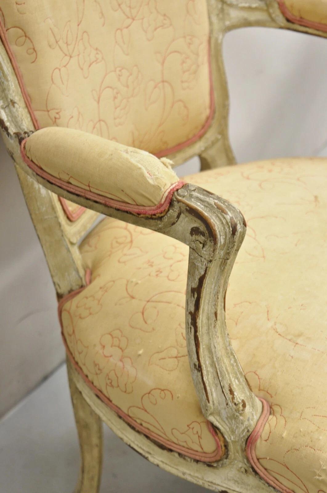 Antique French Louis XV Style Gustavian Cream Distress Painted Arm Chair For Sale 2