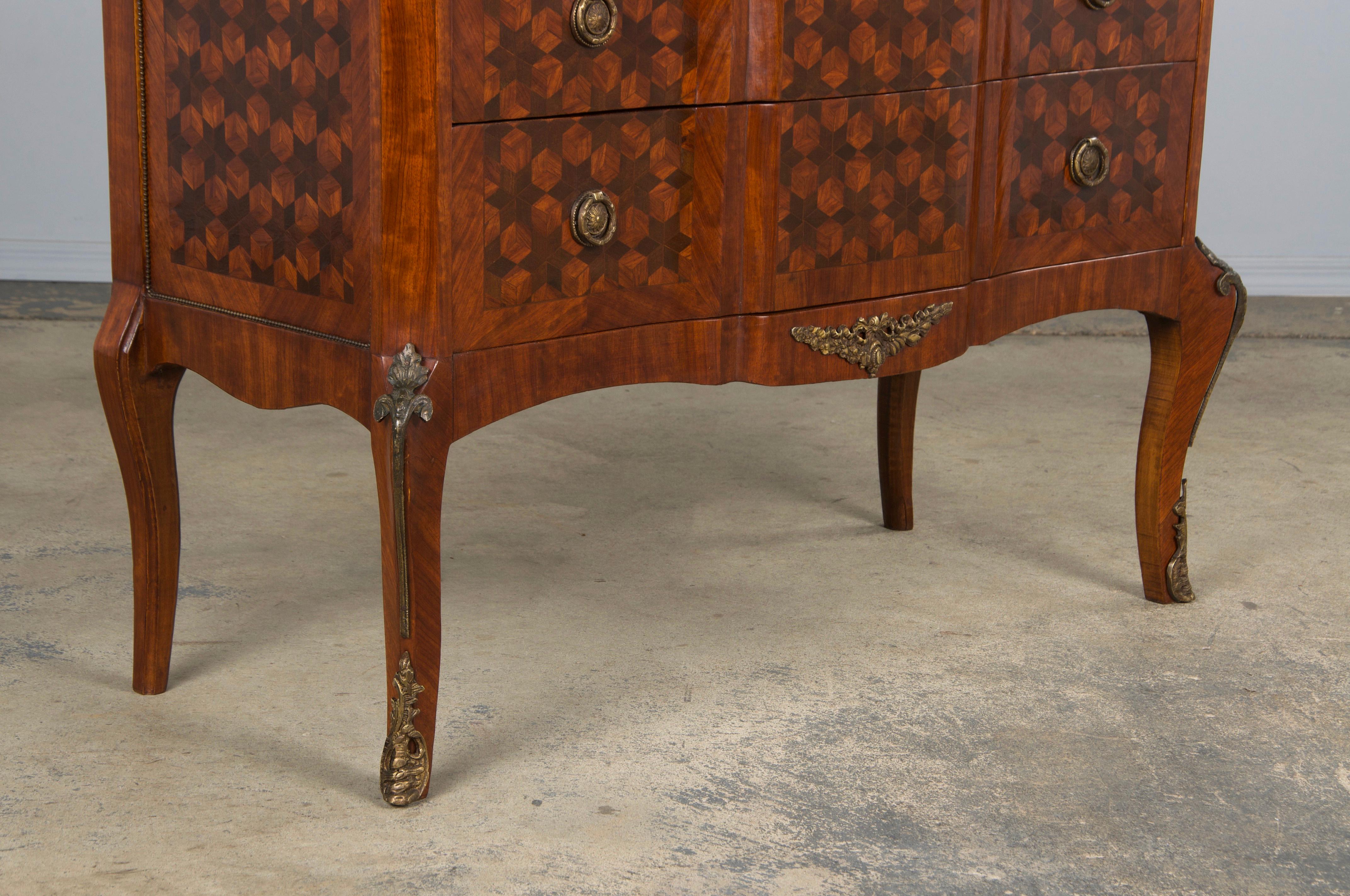 Antique French Louis XV Style Kingwood Marquetry Commode W/ Green Marble in vendita 2