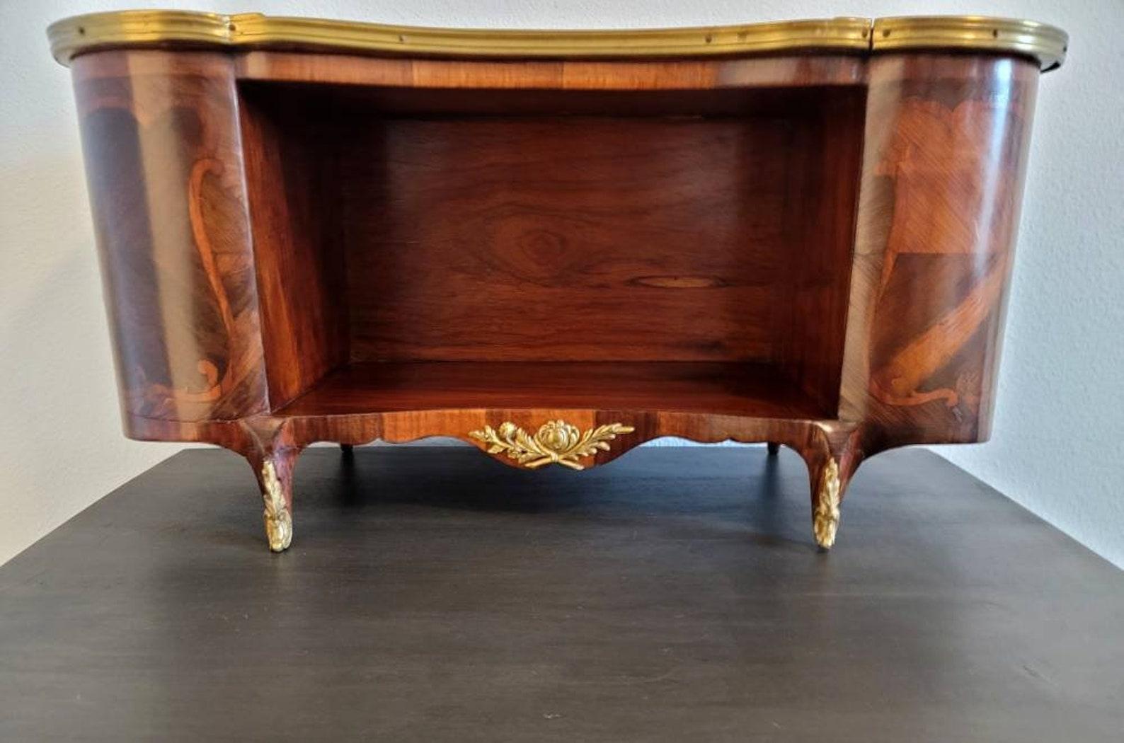 Antique French Louis XV Style Kingwood Marquetry Signed Bibus In Good Condition For Sale In Forney, TX