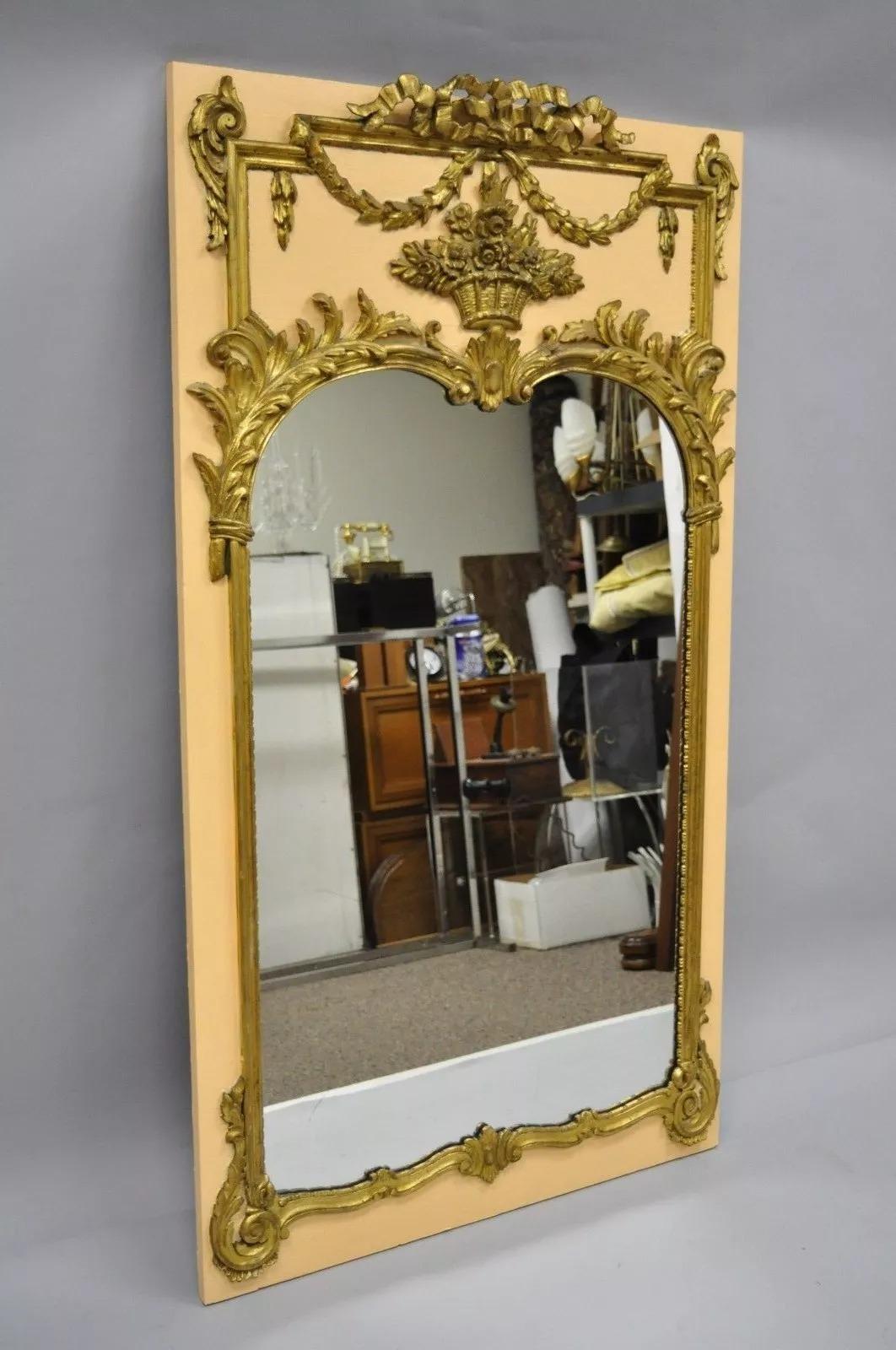 Antique French Louis XV Style Grande specchio da parete Trumeau in legno dorato e color pesca in vendita 5