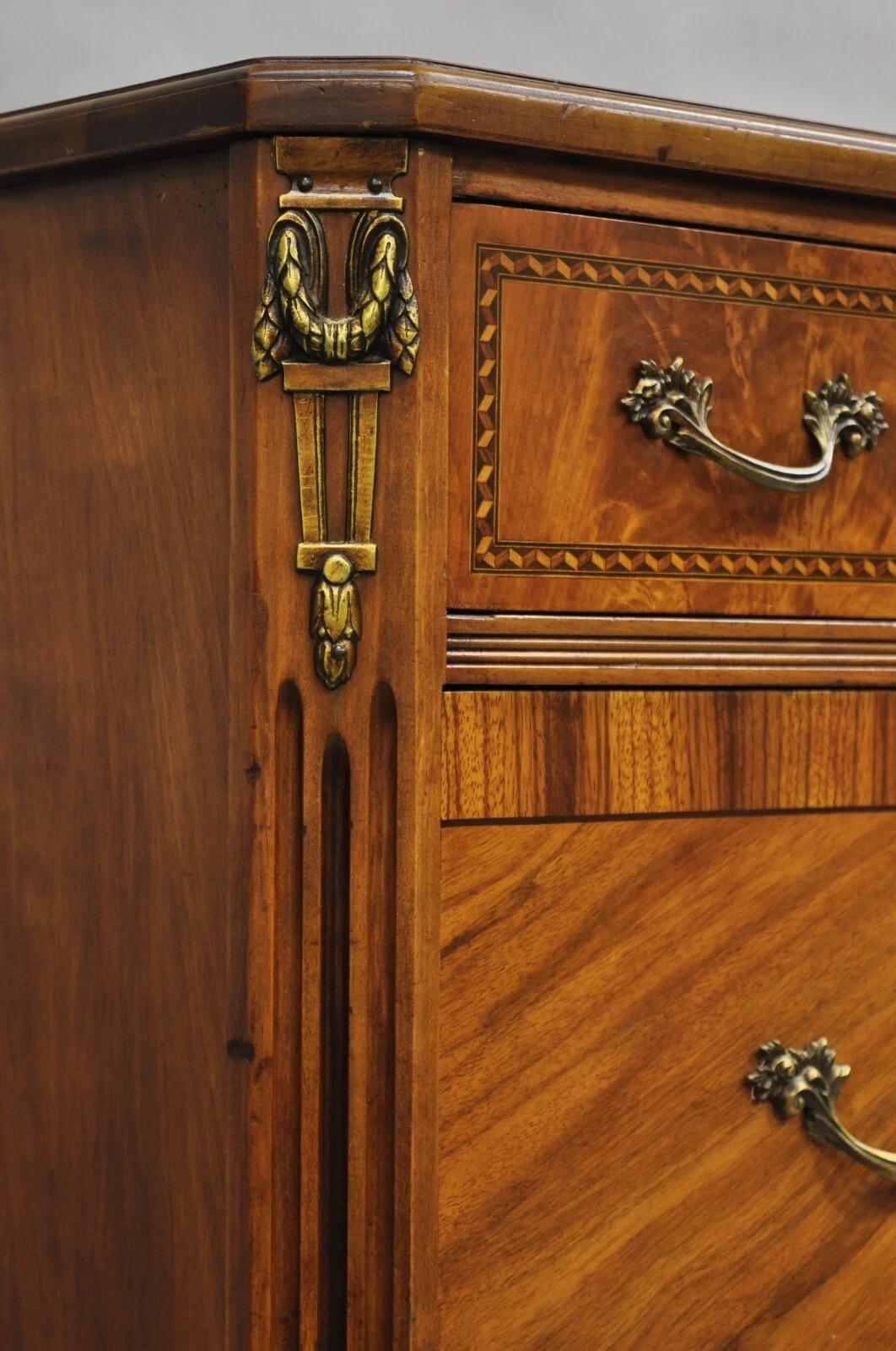 Antique French Louis XV Style Mahogany Satinwood Inlay 4 Drawer Dresser by Sligh in vendita 1