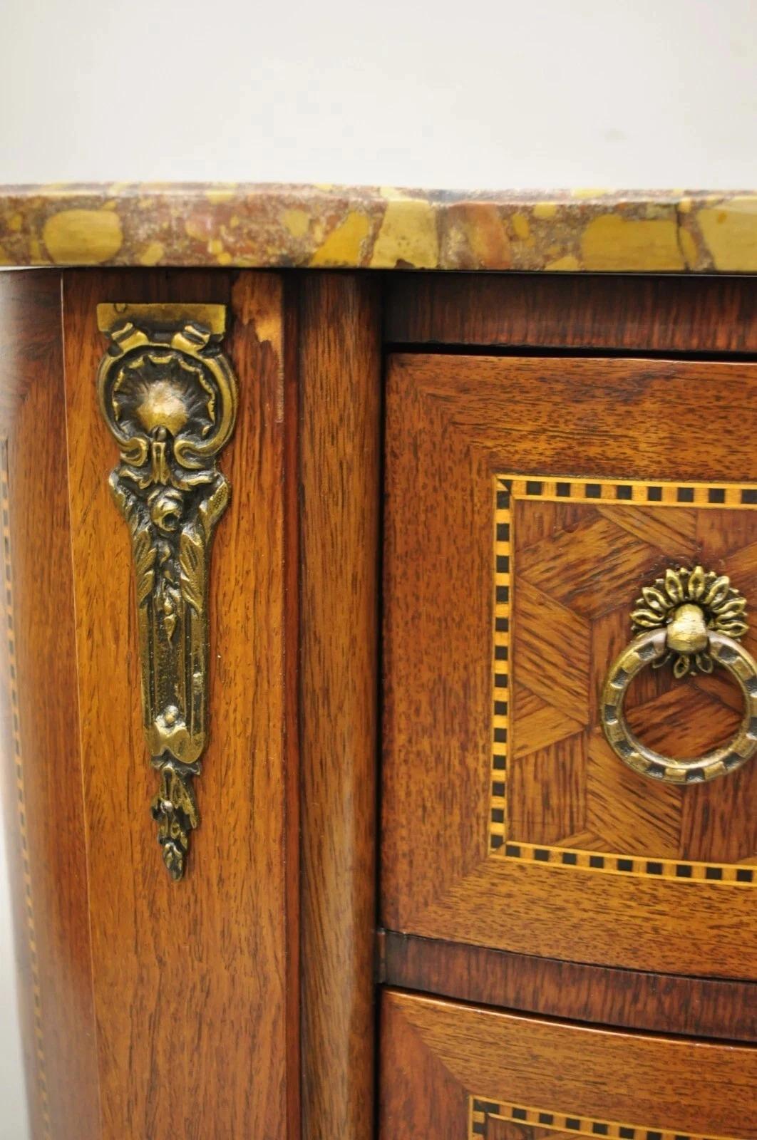 Marbre Antique French French Louis XV Style Marble Top Bombe Commode Nightstand Side Table en vente