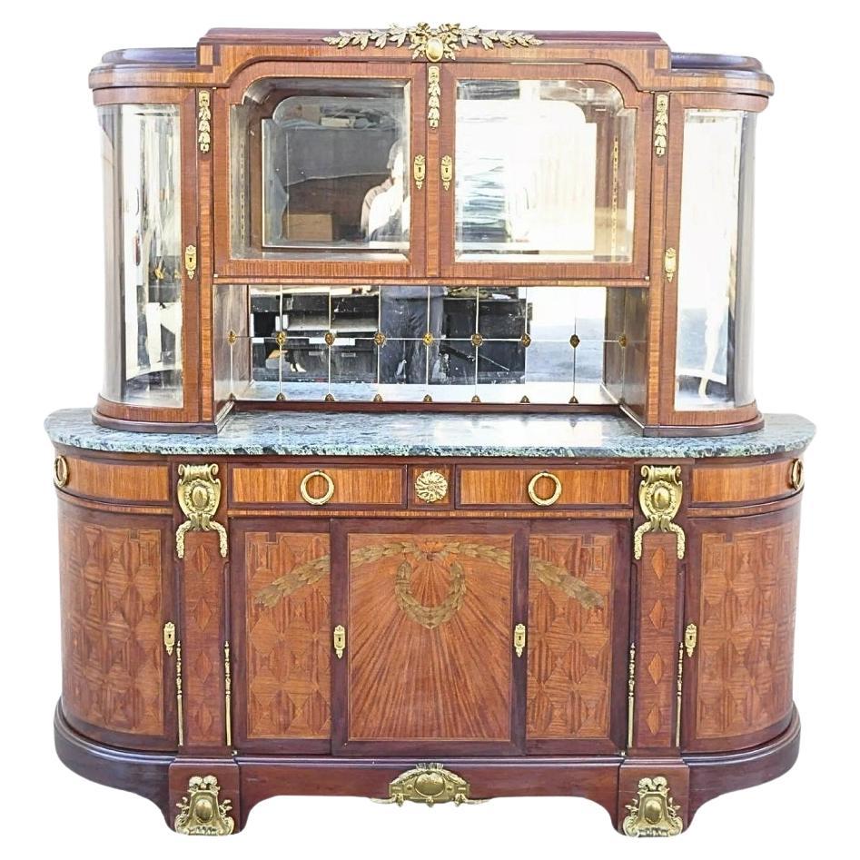 Buffet français ancien de style Louis XV avec plateau en marbre, verre nœudé et bronze doré