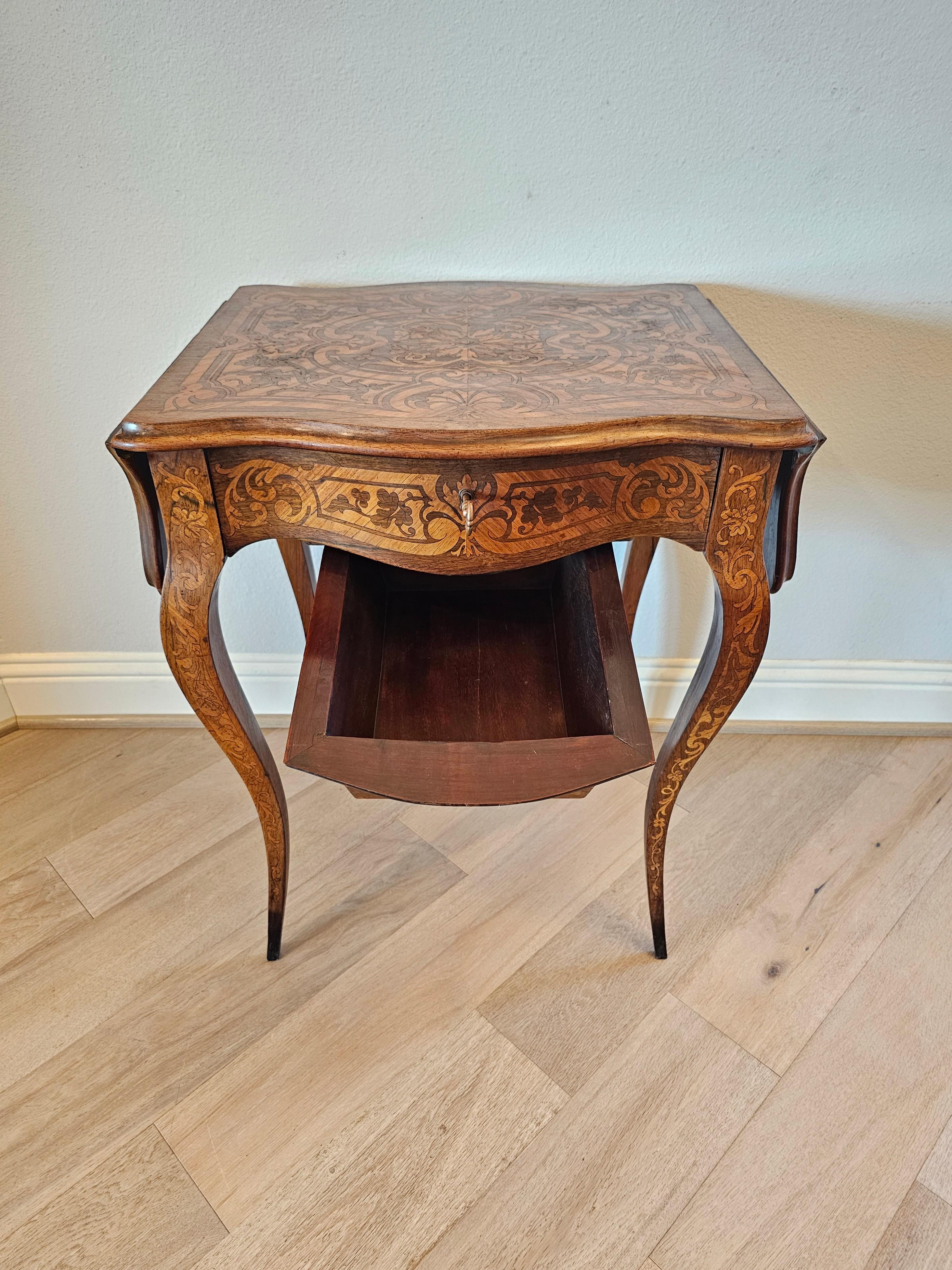 Antique French Mesa Auxiliar de Marquetería de Hoja Caída Estilo Luis XV para Costura en venta 6
