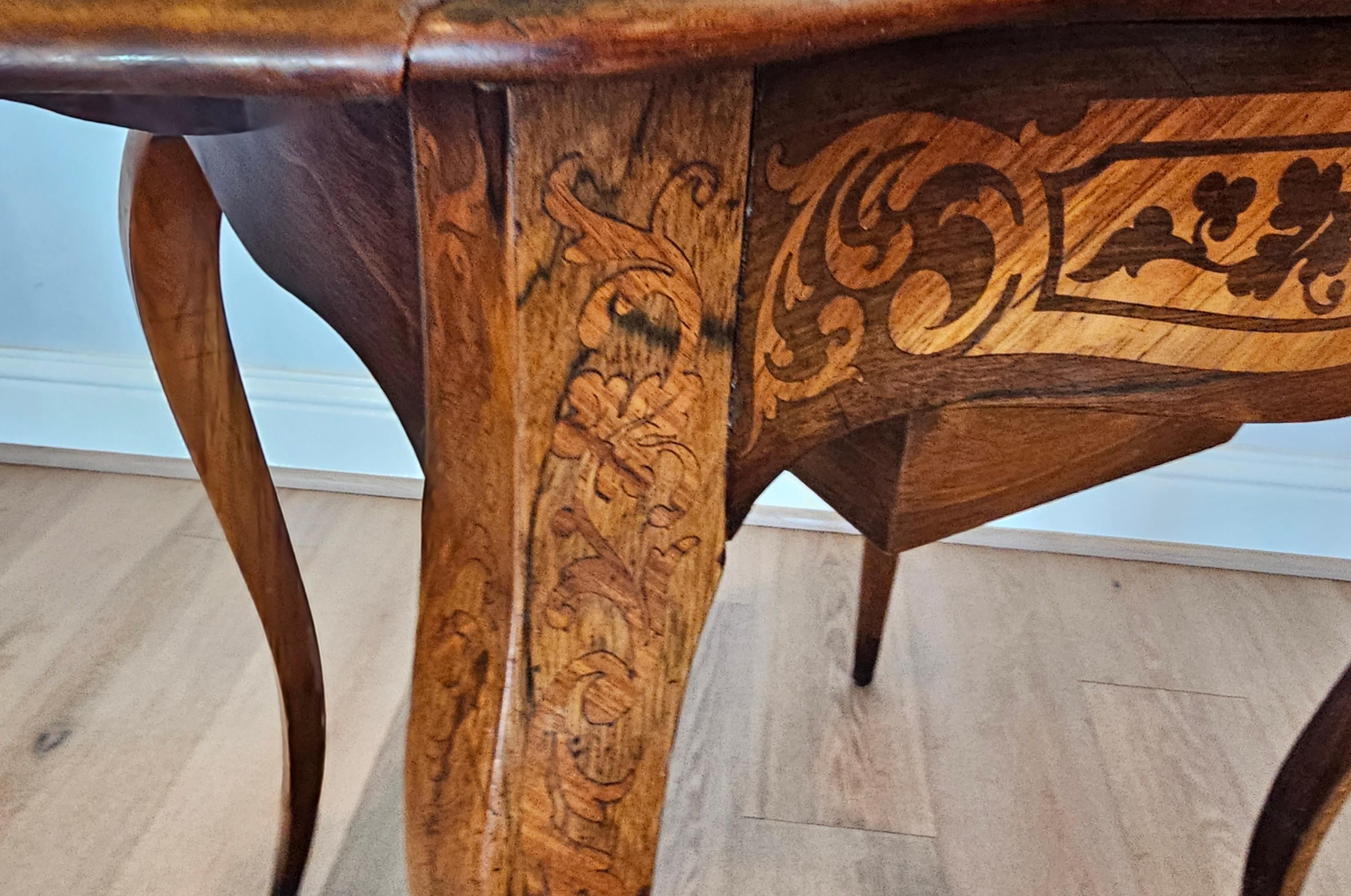 Antique French Mesa Auxiliar de Marquetería de Hoja Caída Estilo Luis XV para Costura en venta 12
