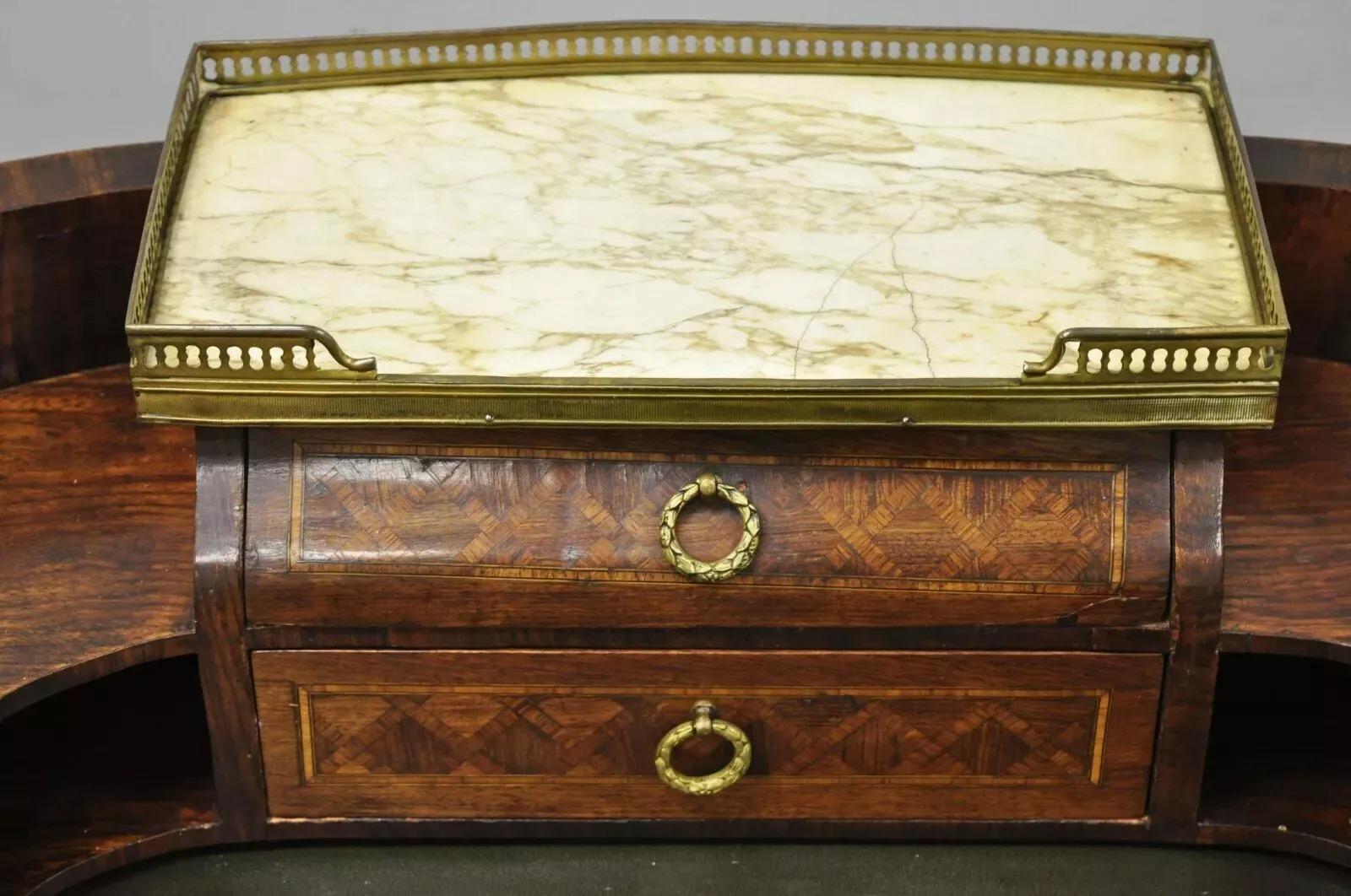 Ancien bureau français de style Louis XV incrusté de marqueterie Demilune Bon état - En vente à Philadelphia, PA